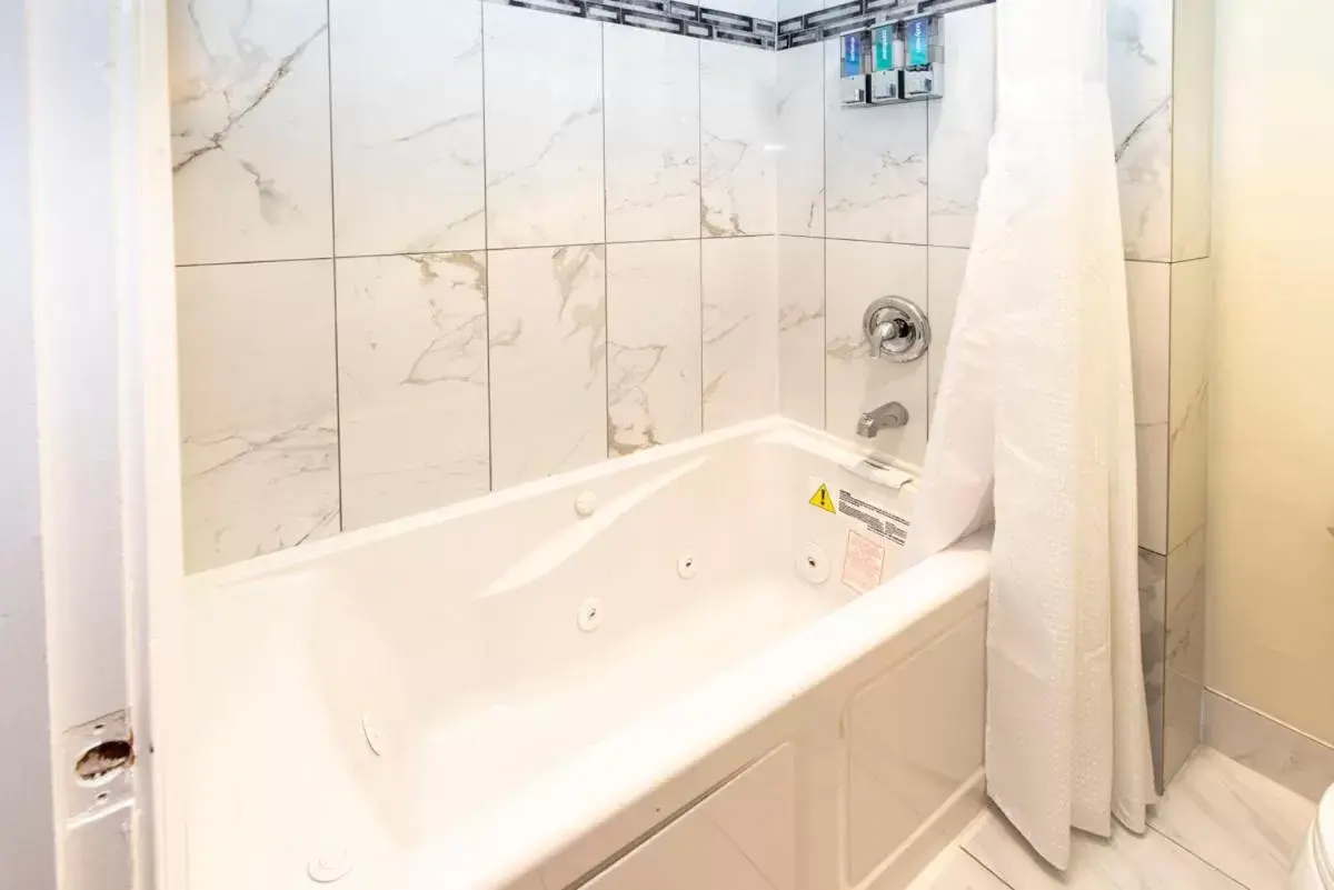 King Room in Surf Motel and Gardens King Room in Surf Motel and Gardens