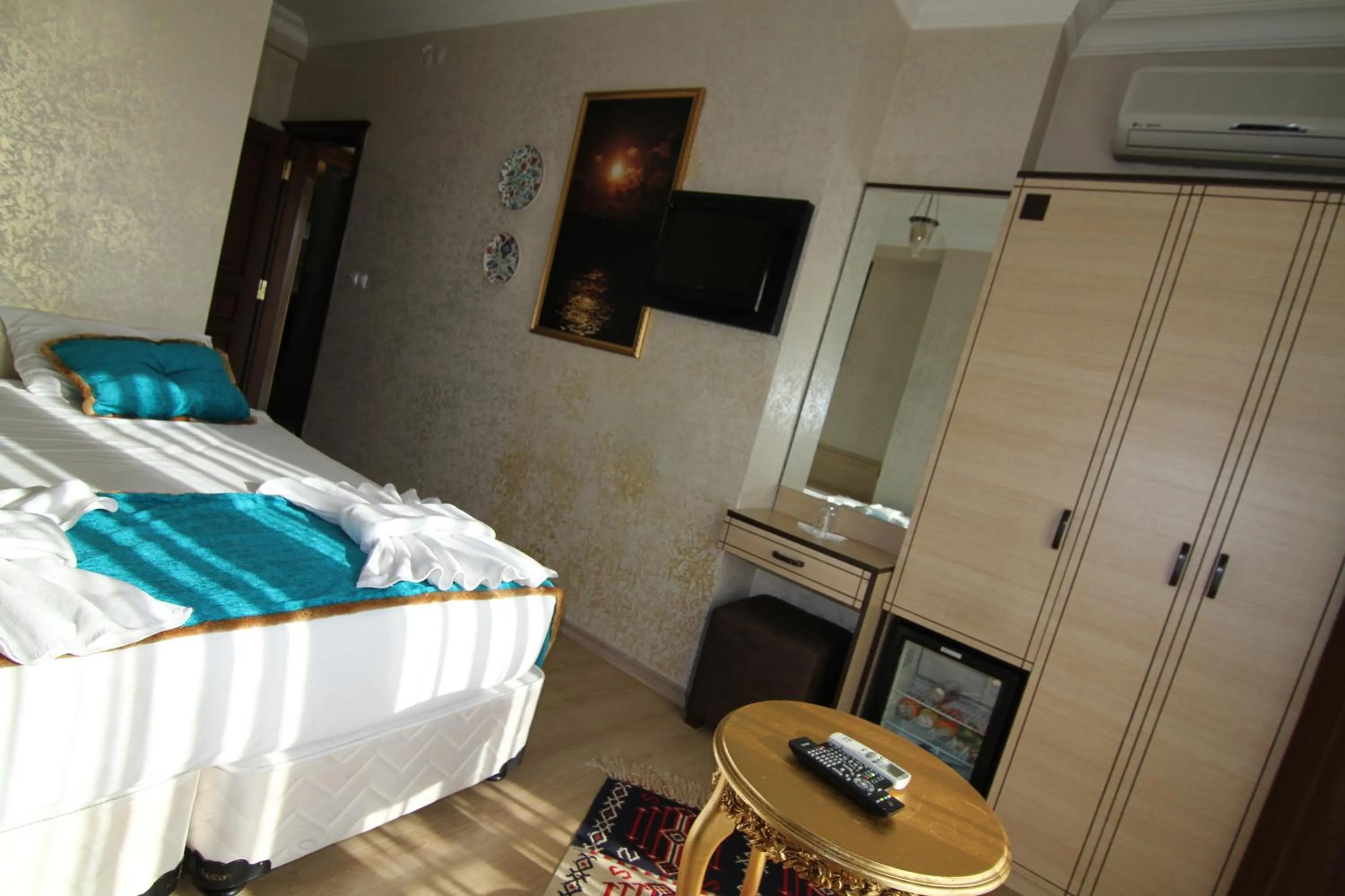 Photo of the whole room, Bed in Art City Hotel Istanbul