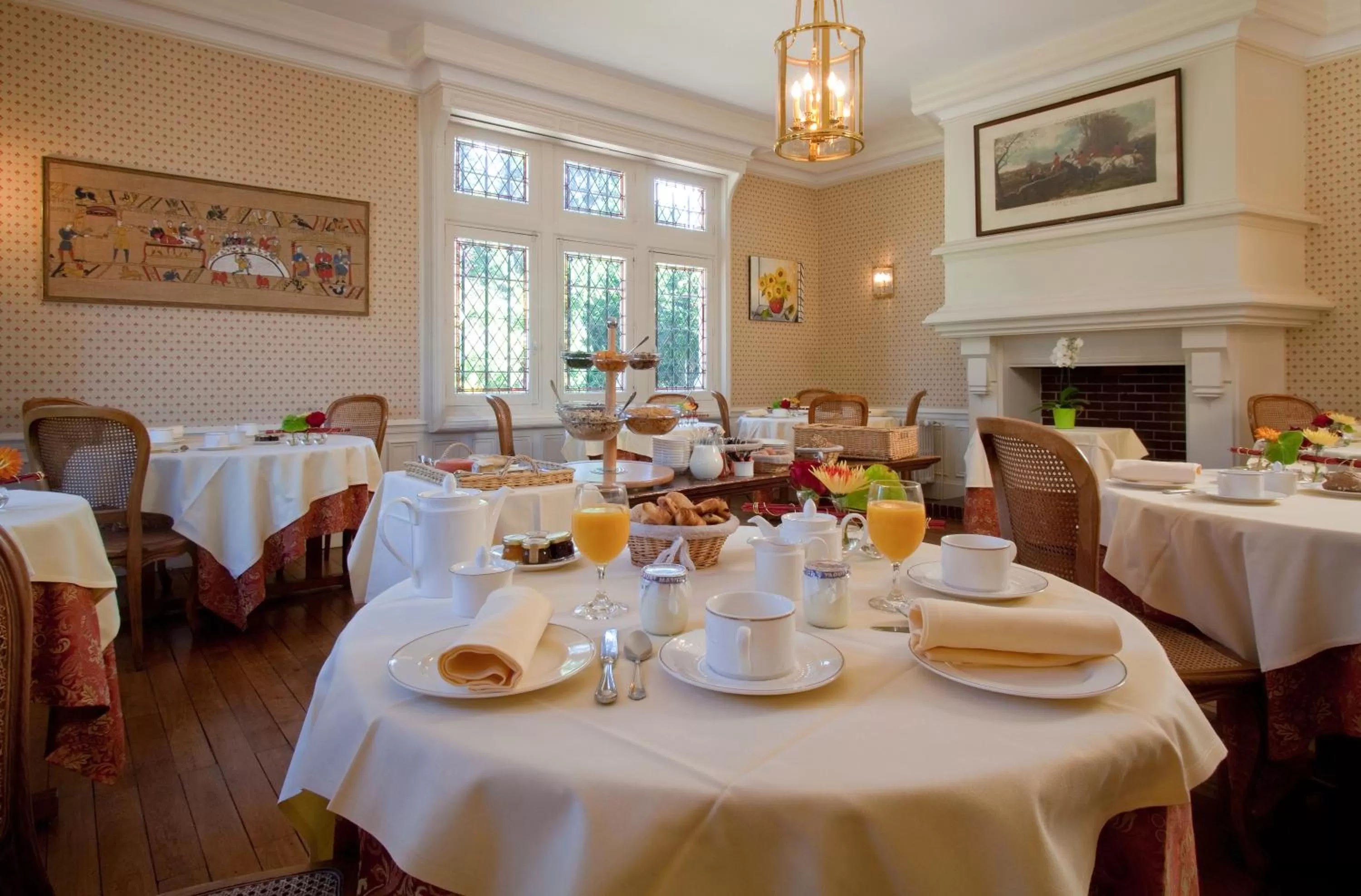 Restaurant/places to eat in Le Manoir Saint Thomas