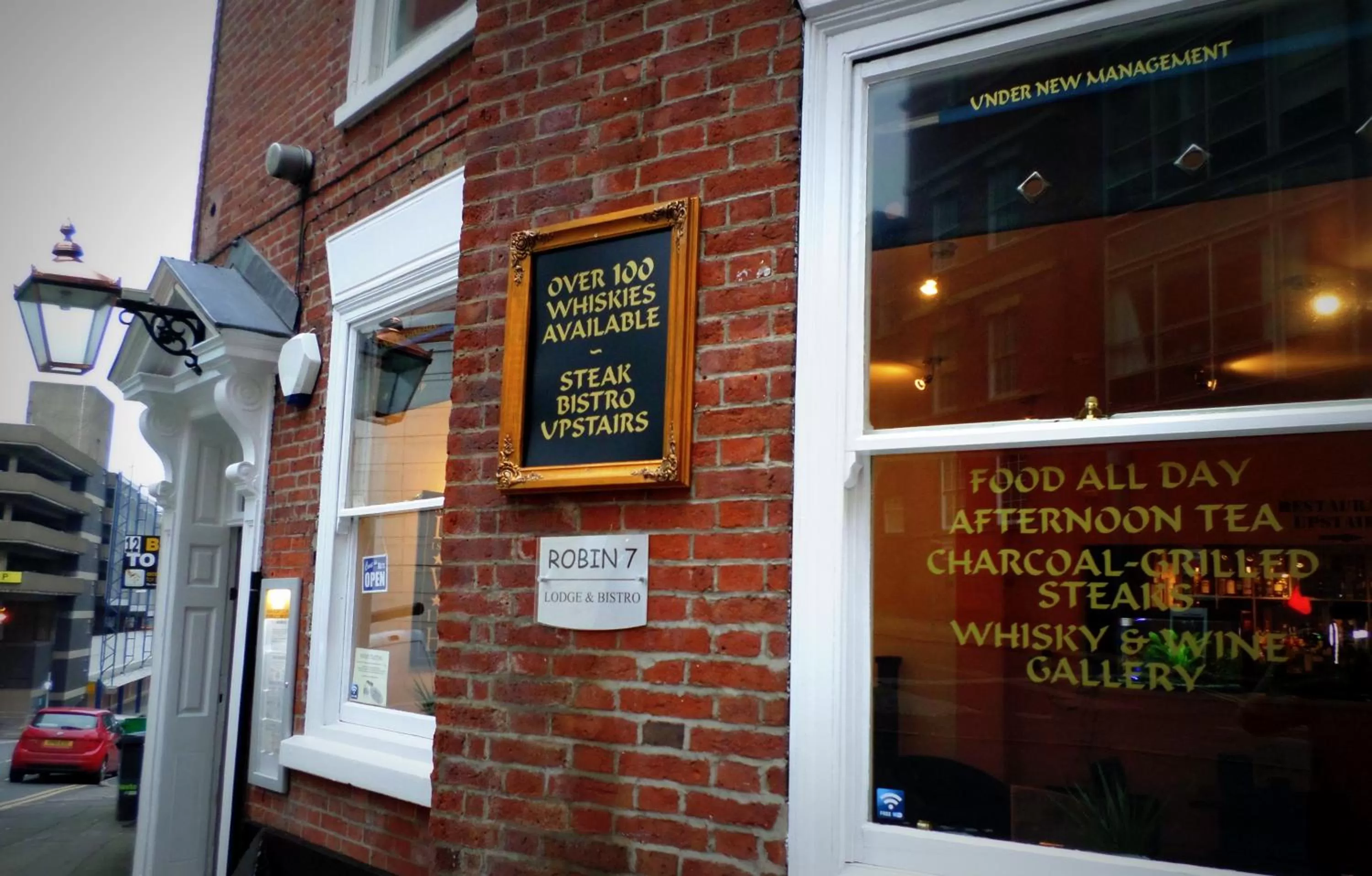 Facade/entrance in Robin 7 Lodge City Centre