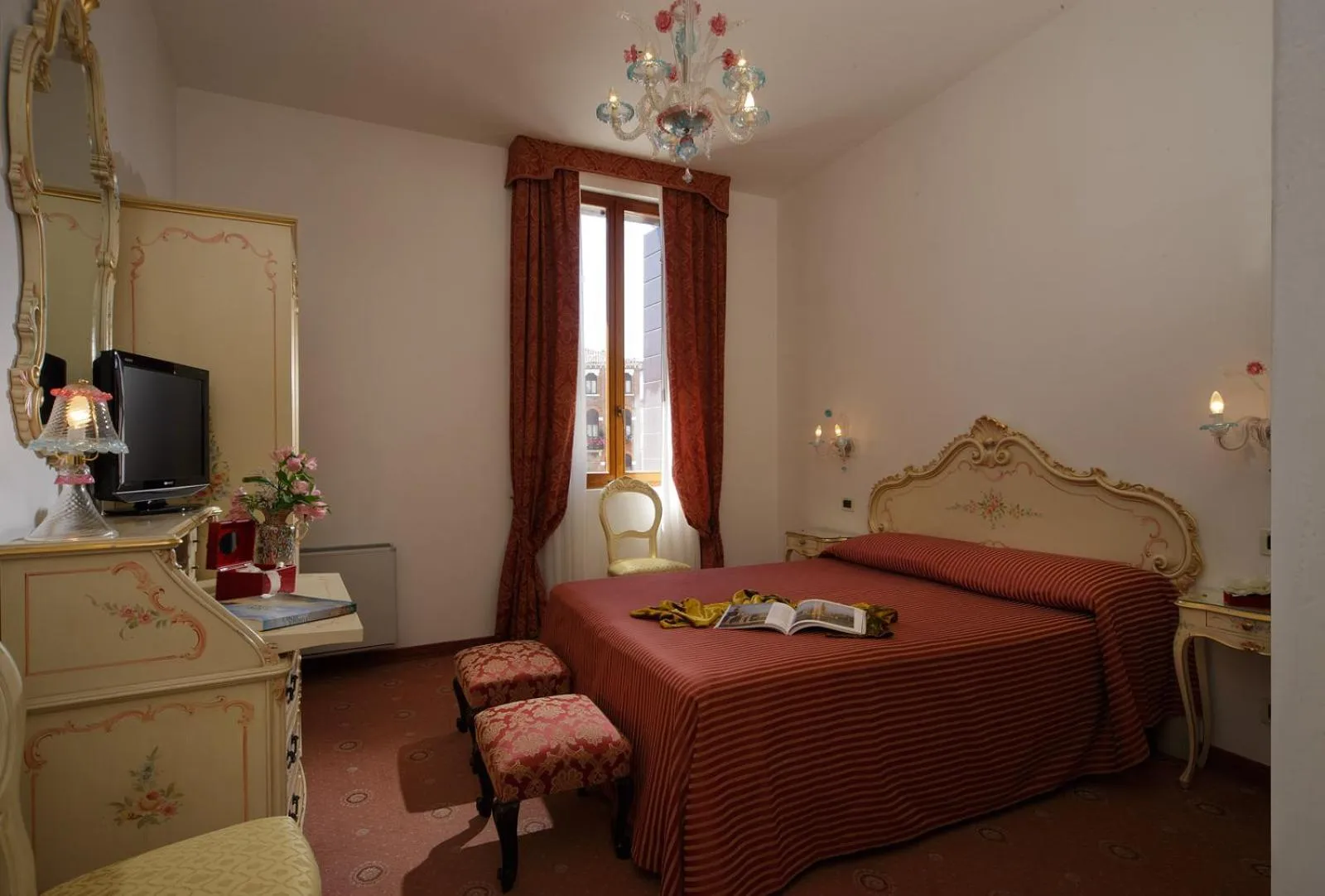 Photo of the whole room, Bed in Hotel La Residenza