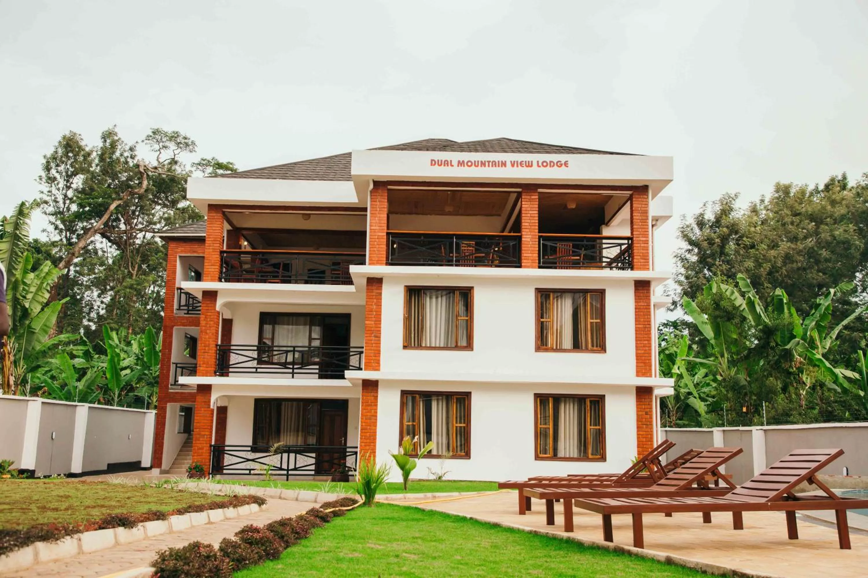 Property building in Dual Mountain View Lodge
