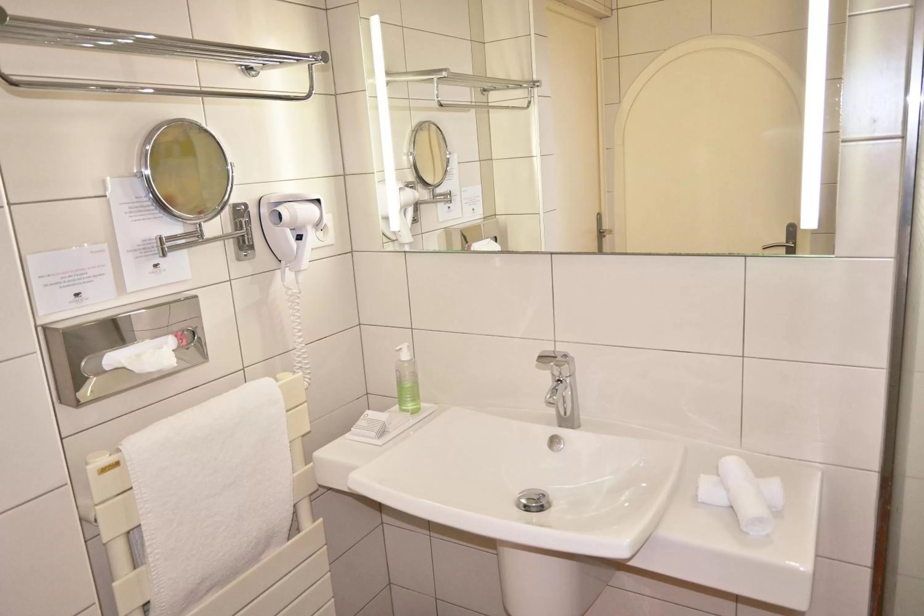 Bathroom in Domaine du Lac - Teritoria