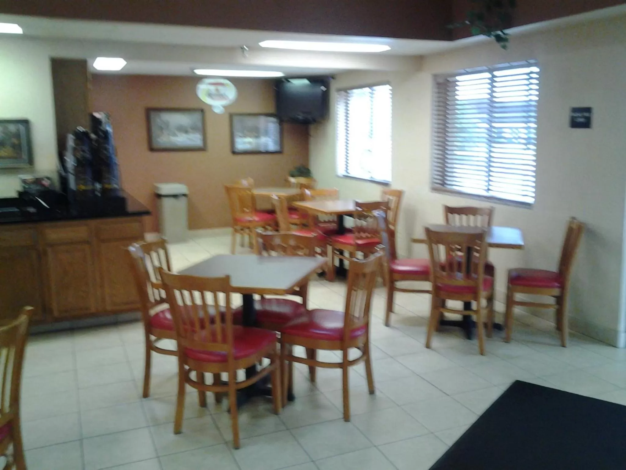 Lobby or reception in Super 8 by Wyndham Plymouth