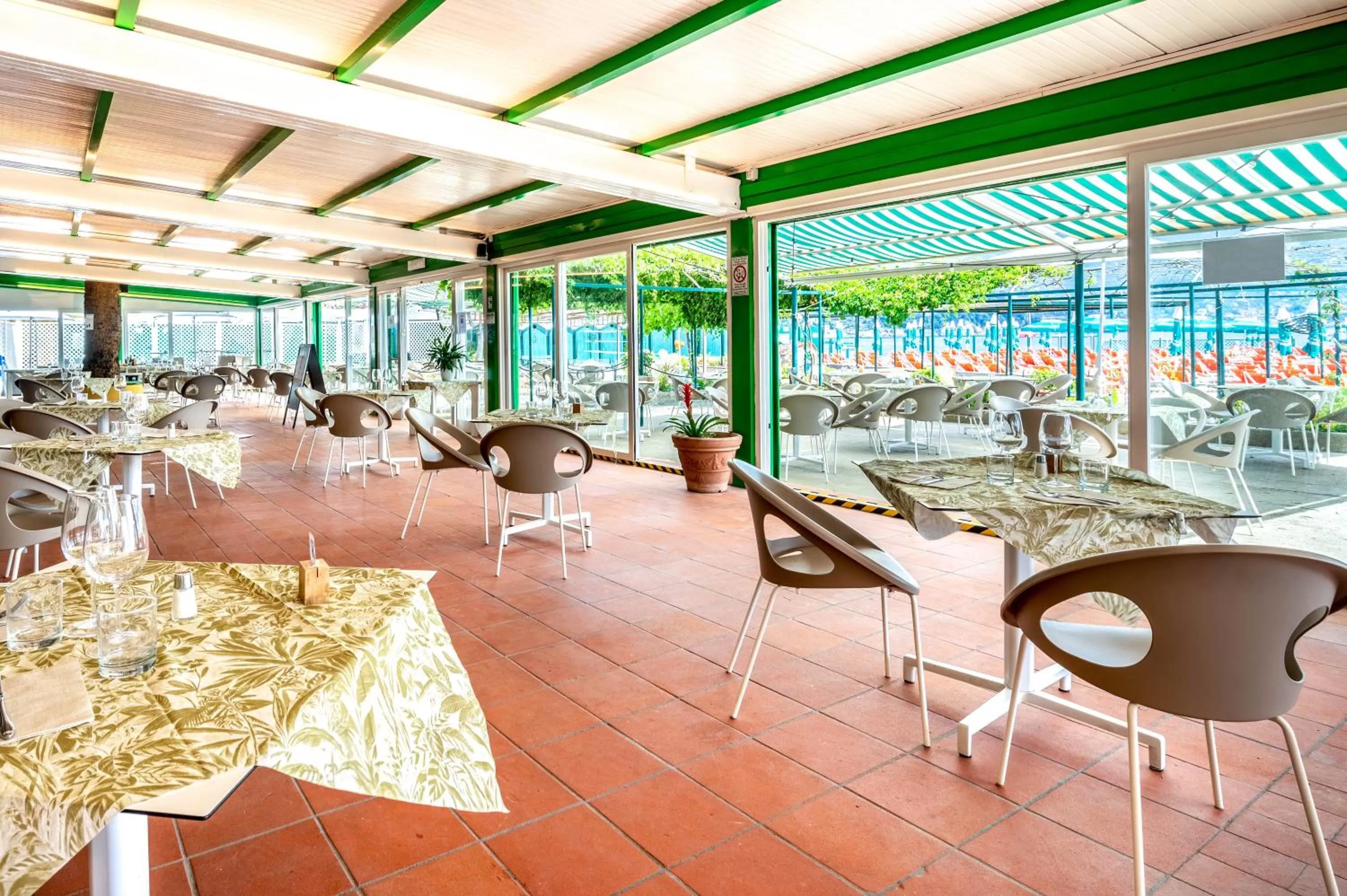 Restaurant/places to eat in Best Western Regina Elena