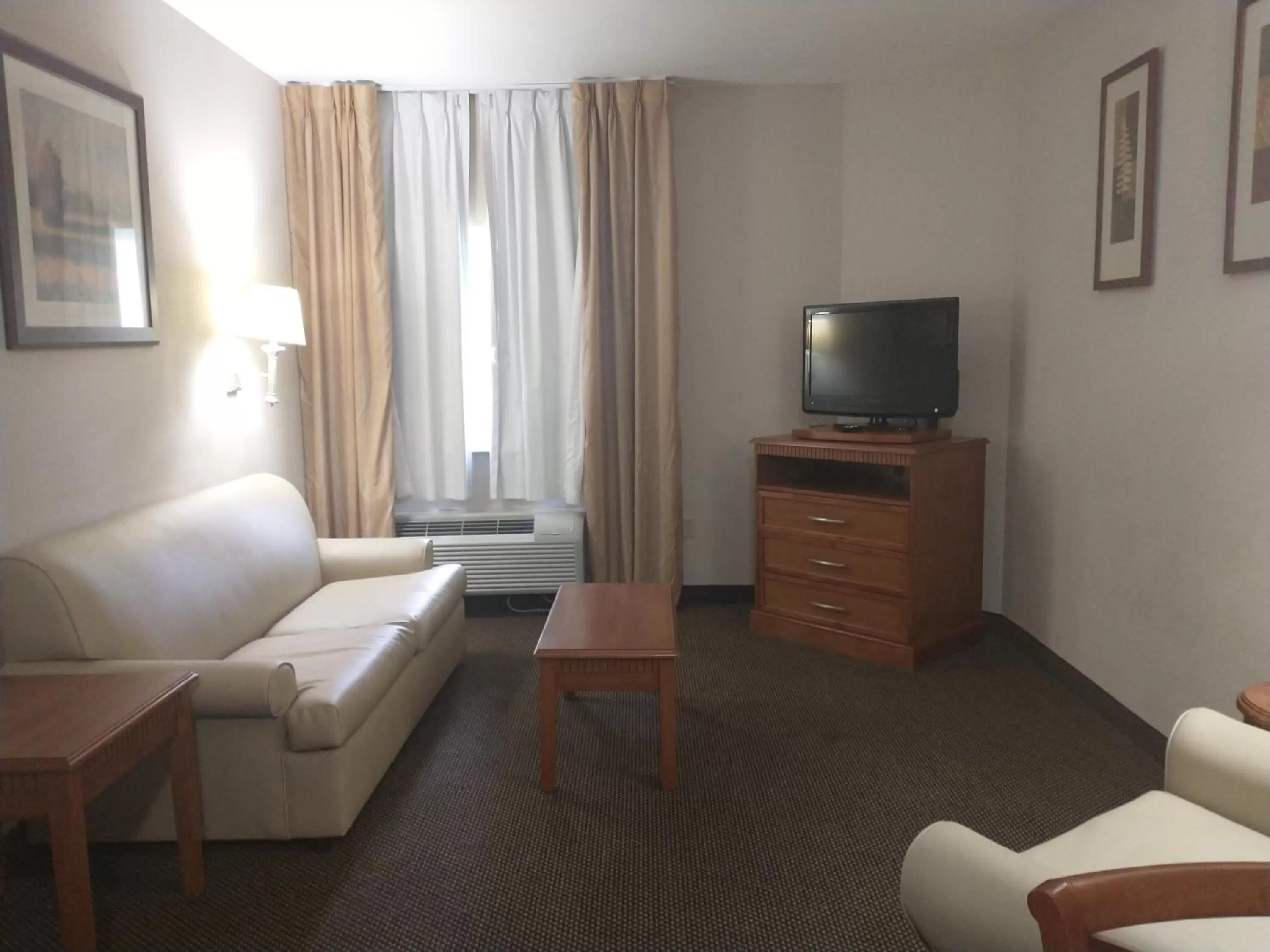 Living room in MainStay Suites Denham Springs - Baton Rouge East