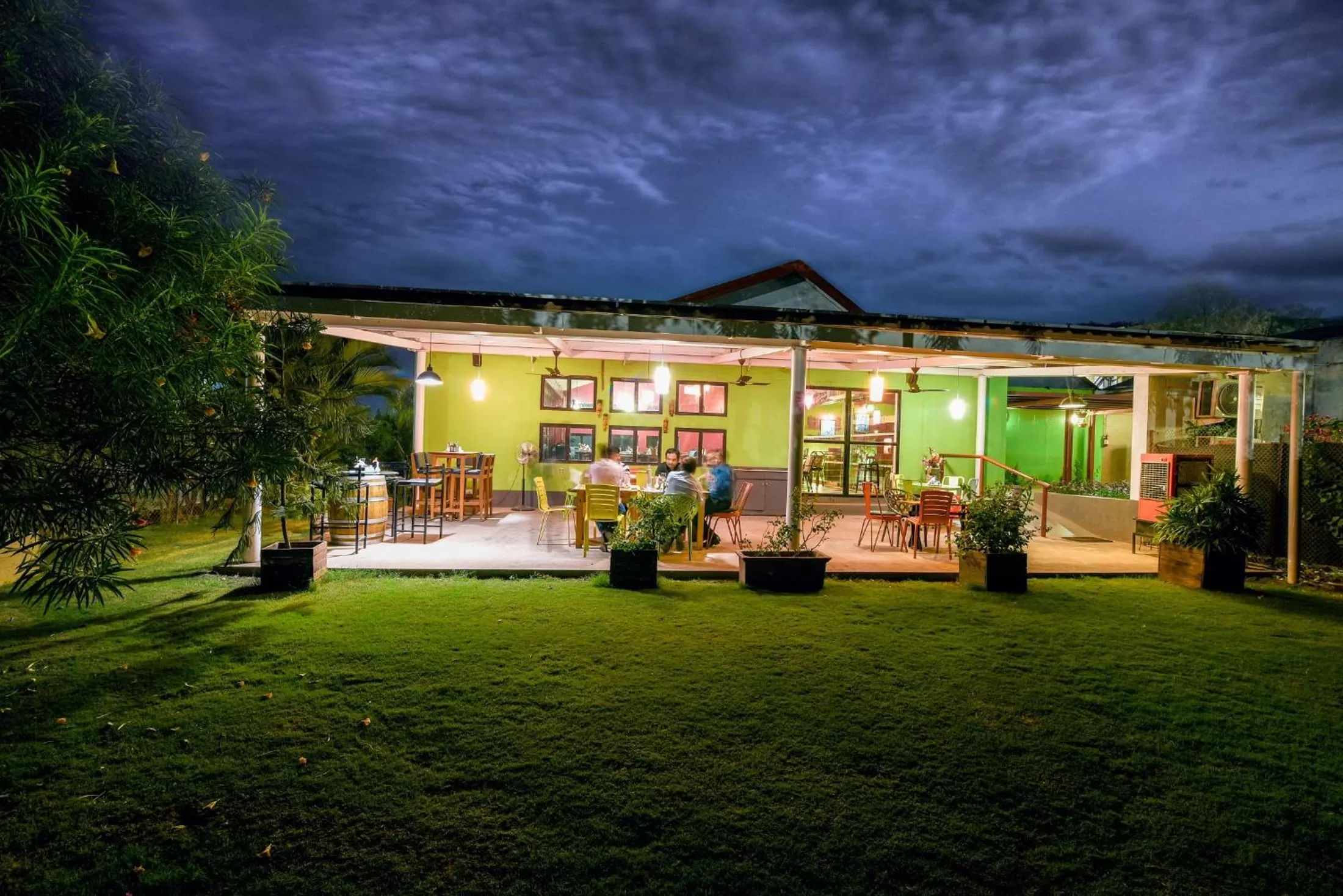 Restaurant/places to eat, Property Building in The Source At Sula