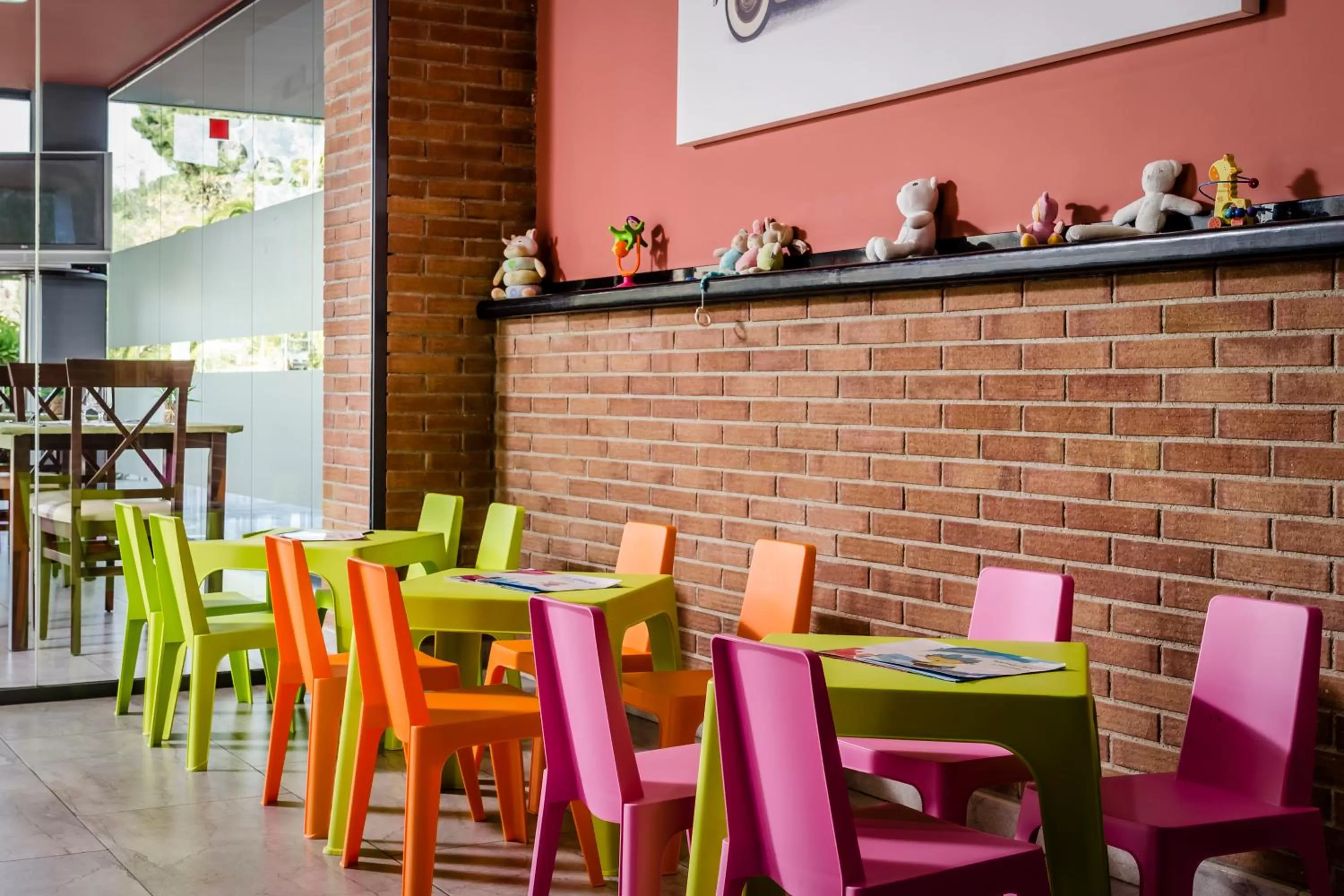 Library in Crisol La Selva