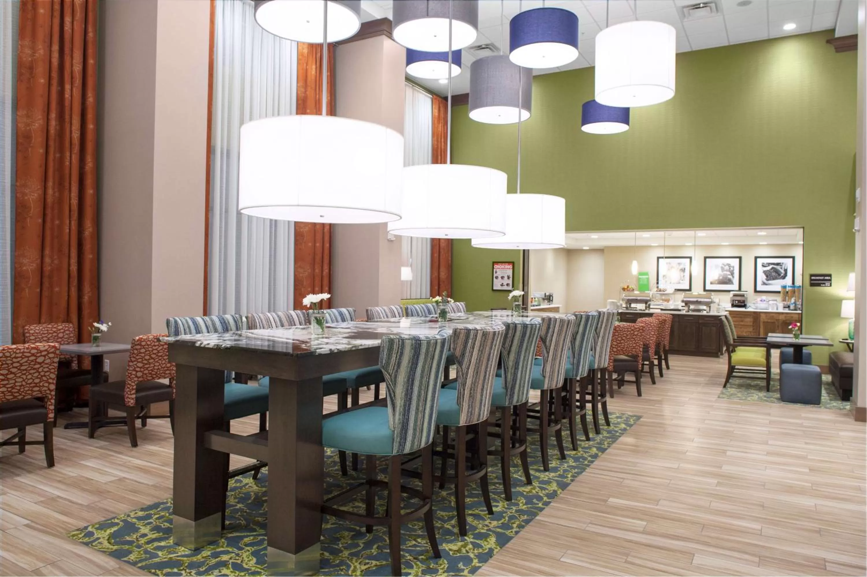 Breakfast in Hampton Inn & Suites Syracuse North Airport Area