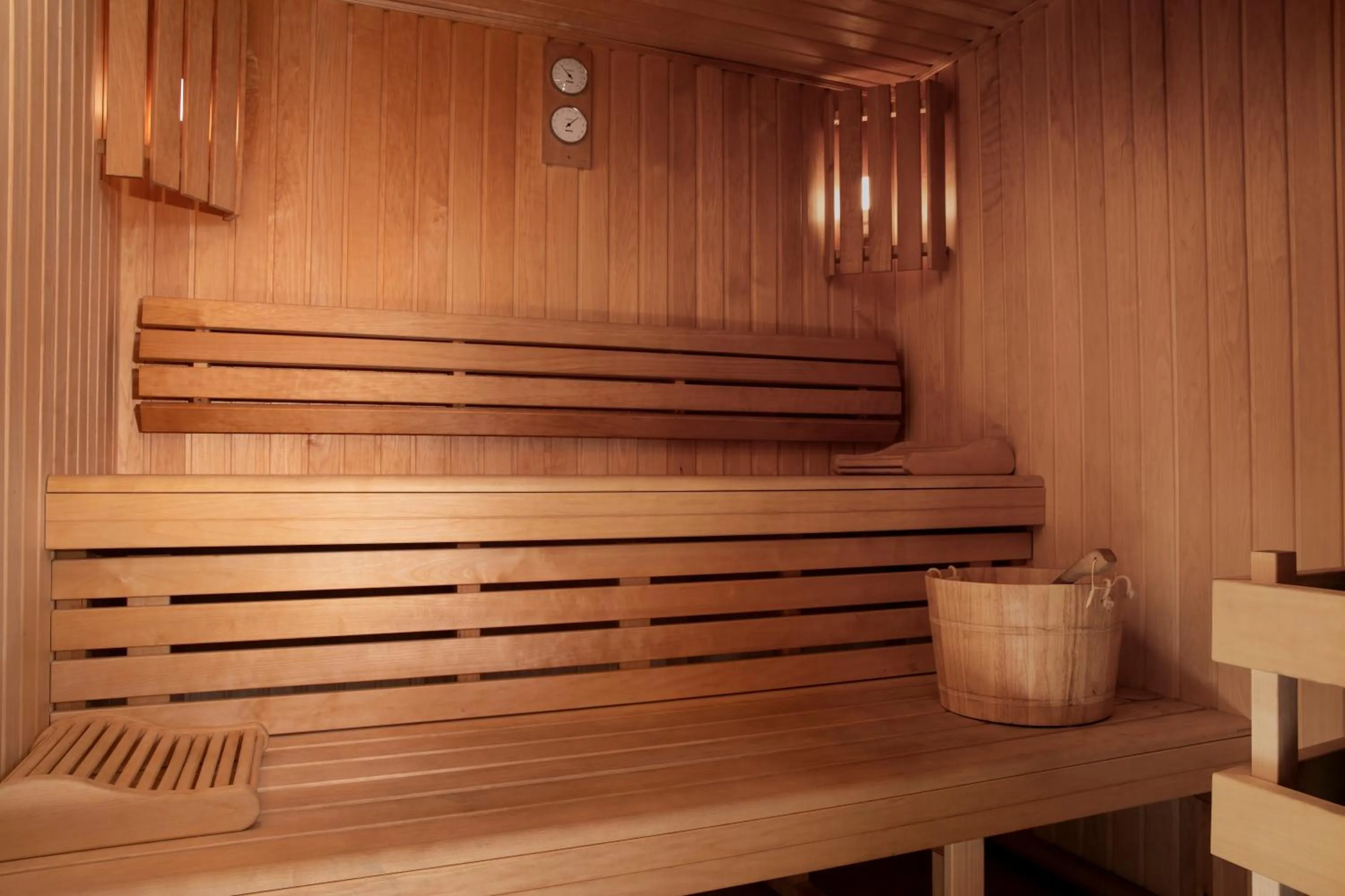Sauna in The One Alma Paris