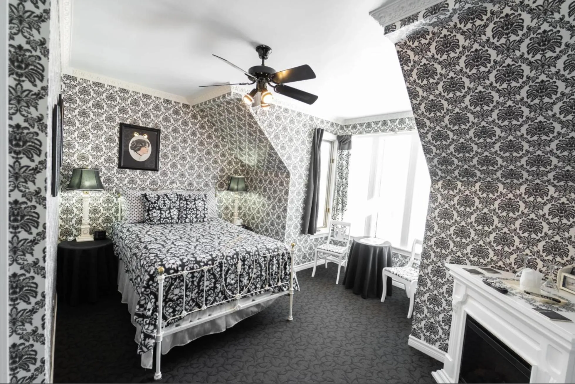 Bed in The Maple Inn