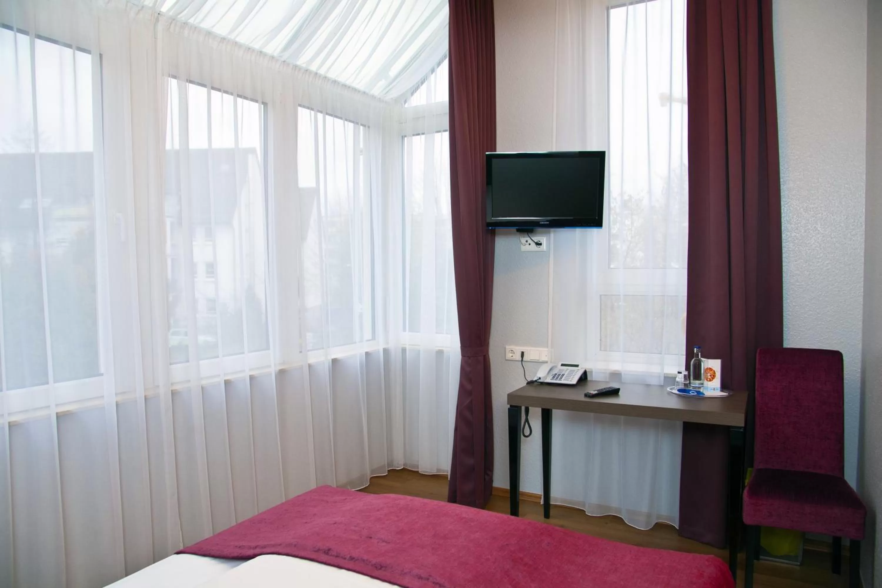 Photo of the whole room, Bed in Arena Villa am Wasserpark