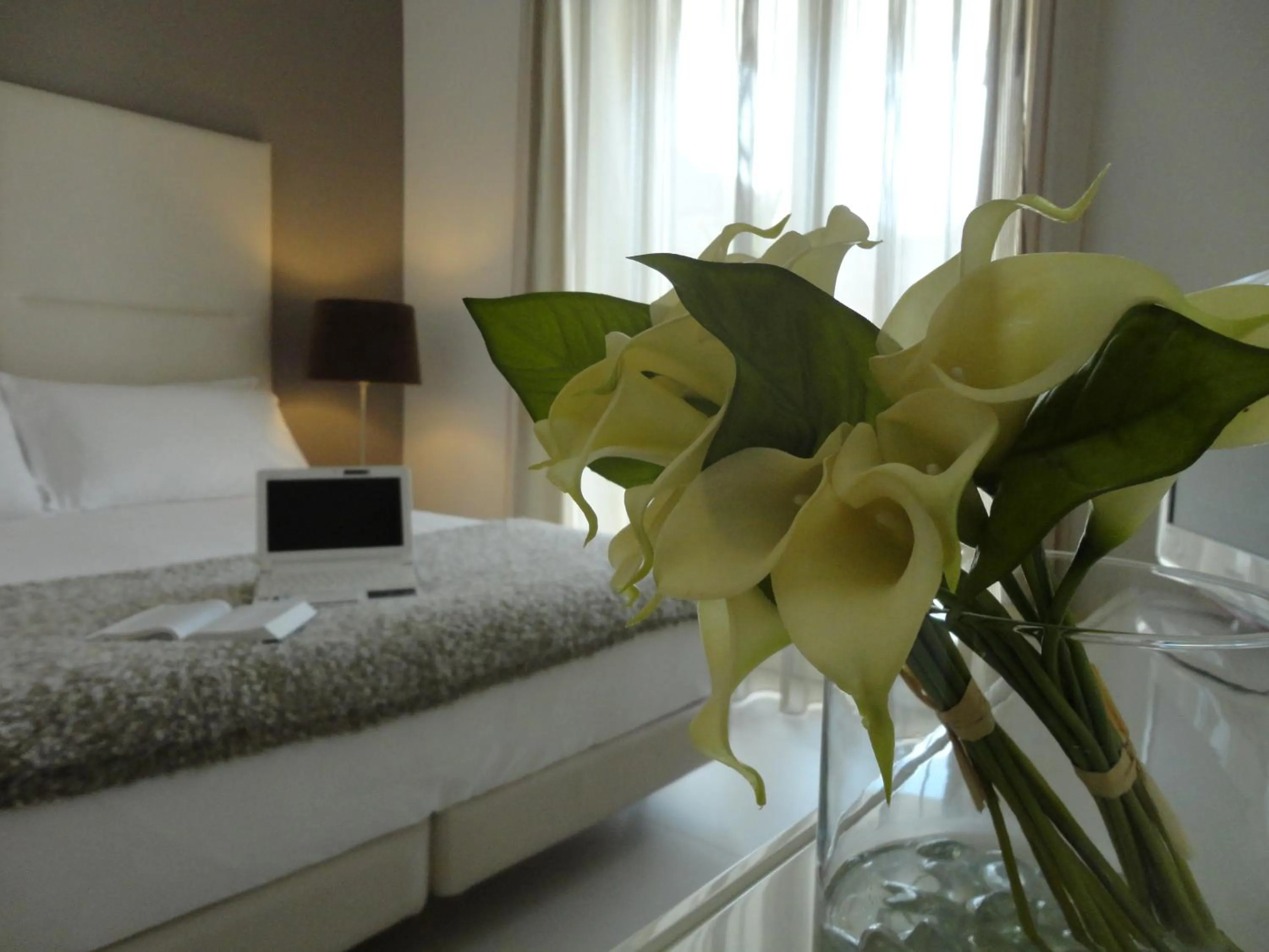 Day, Bed in Soglow Business Class Hotel