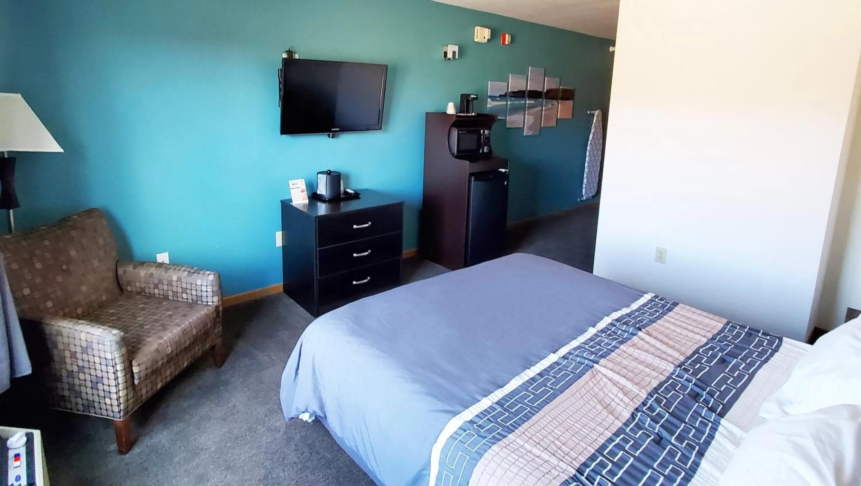 Bedroom, Bed in Jasper Ridge Inn Ishpeming