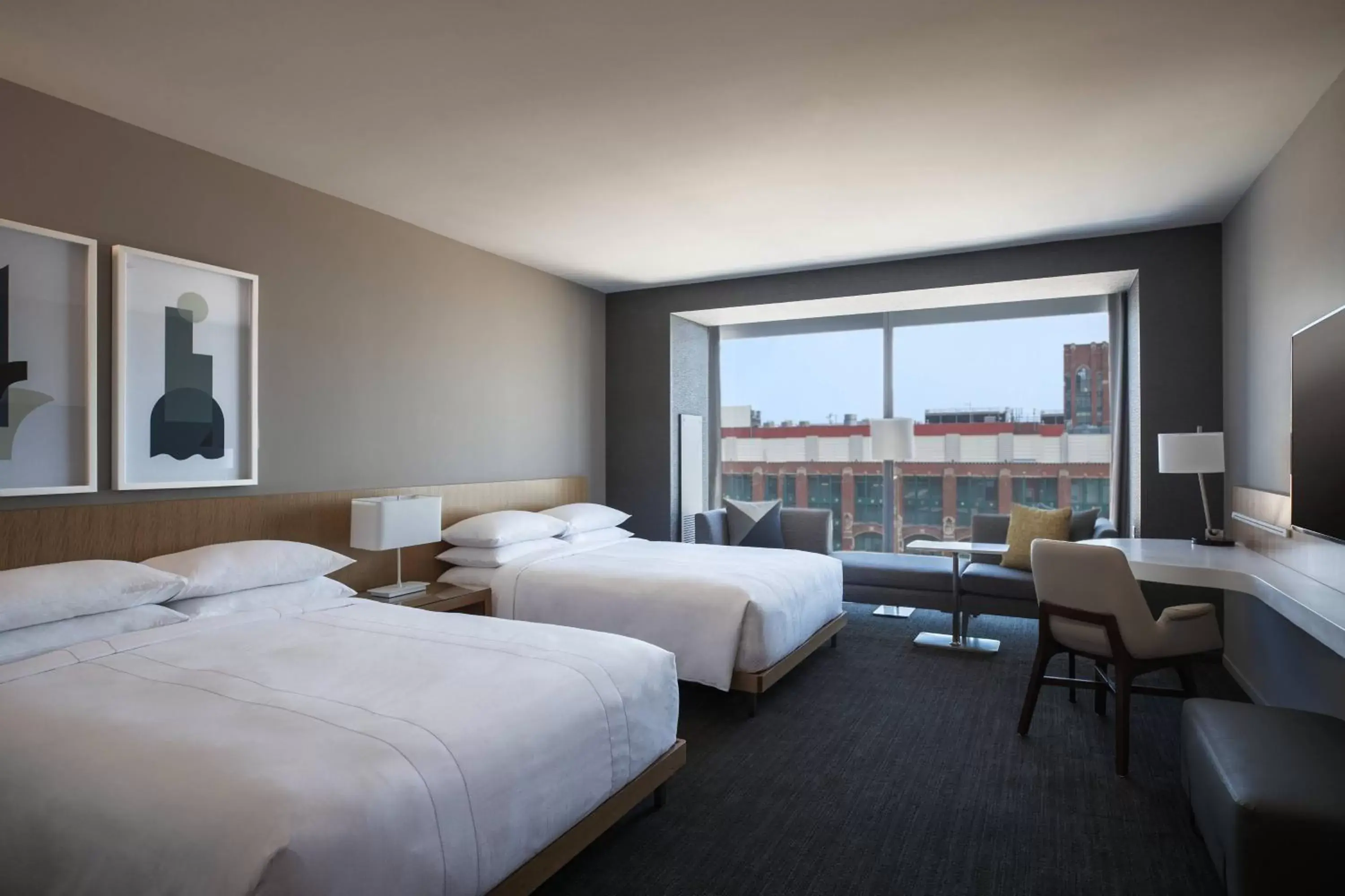 Queen Room with Two Queen Beds and Adapted Tub - Mobility Accessible in Marriott Marquis Chicago Queen Room with Two Queen Beds and Adapted Tub - Mobility Accessible in Marriott Marquis Chicago
