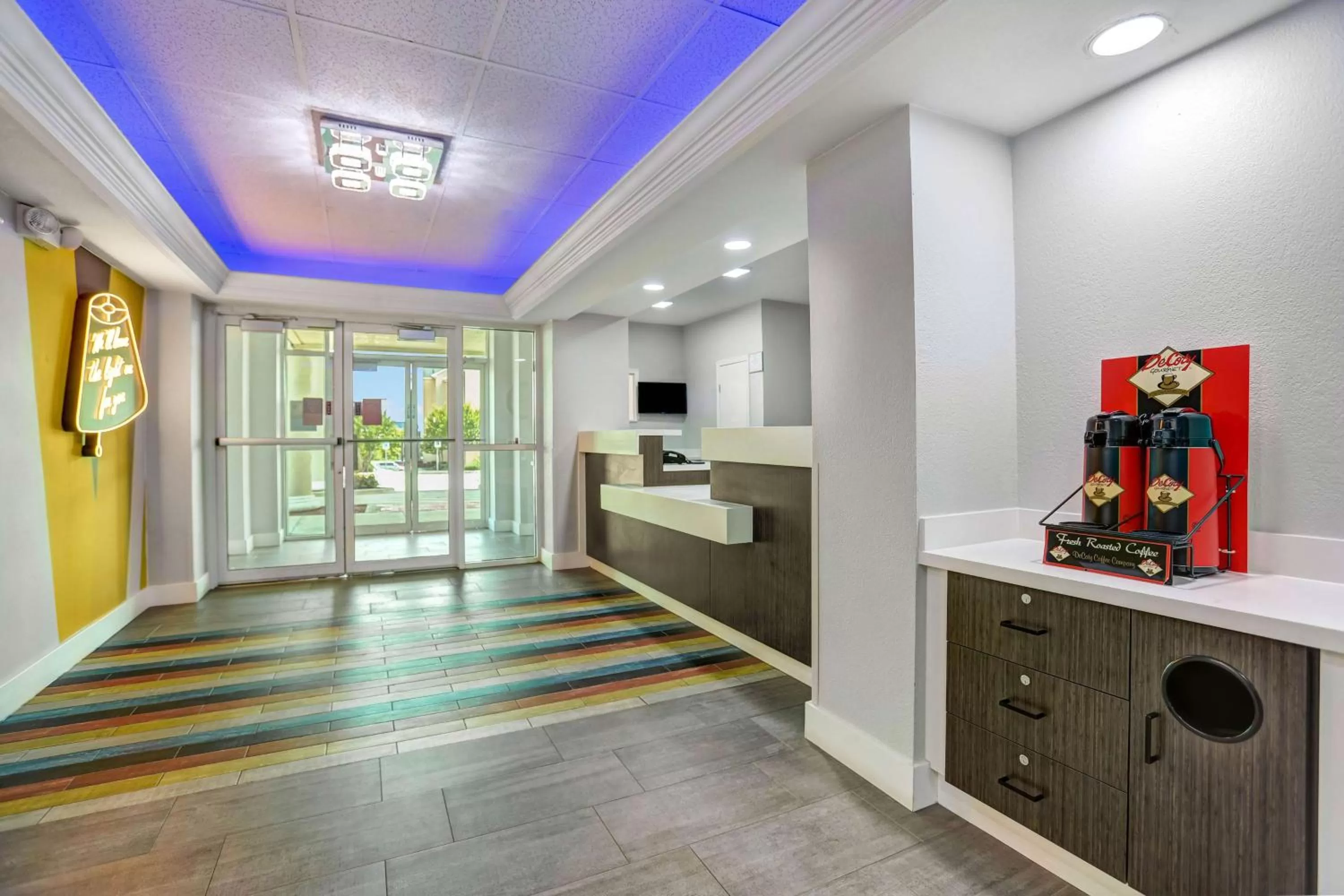 Coffee/tea facilities in Motel 6-Weatherford, TX