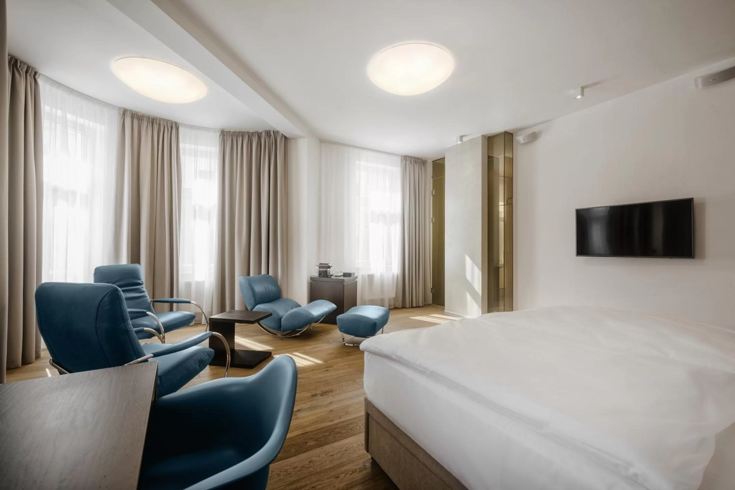 TV and multimedia, Bed in Theresian Hotel