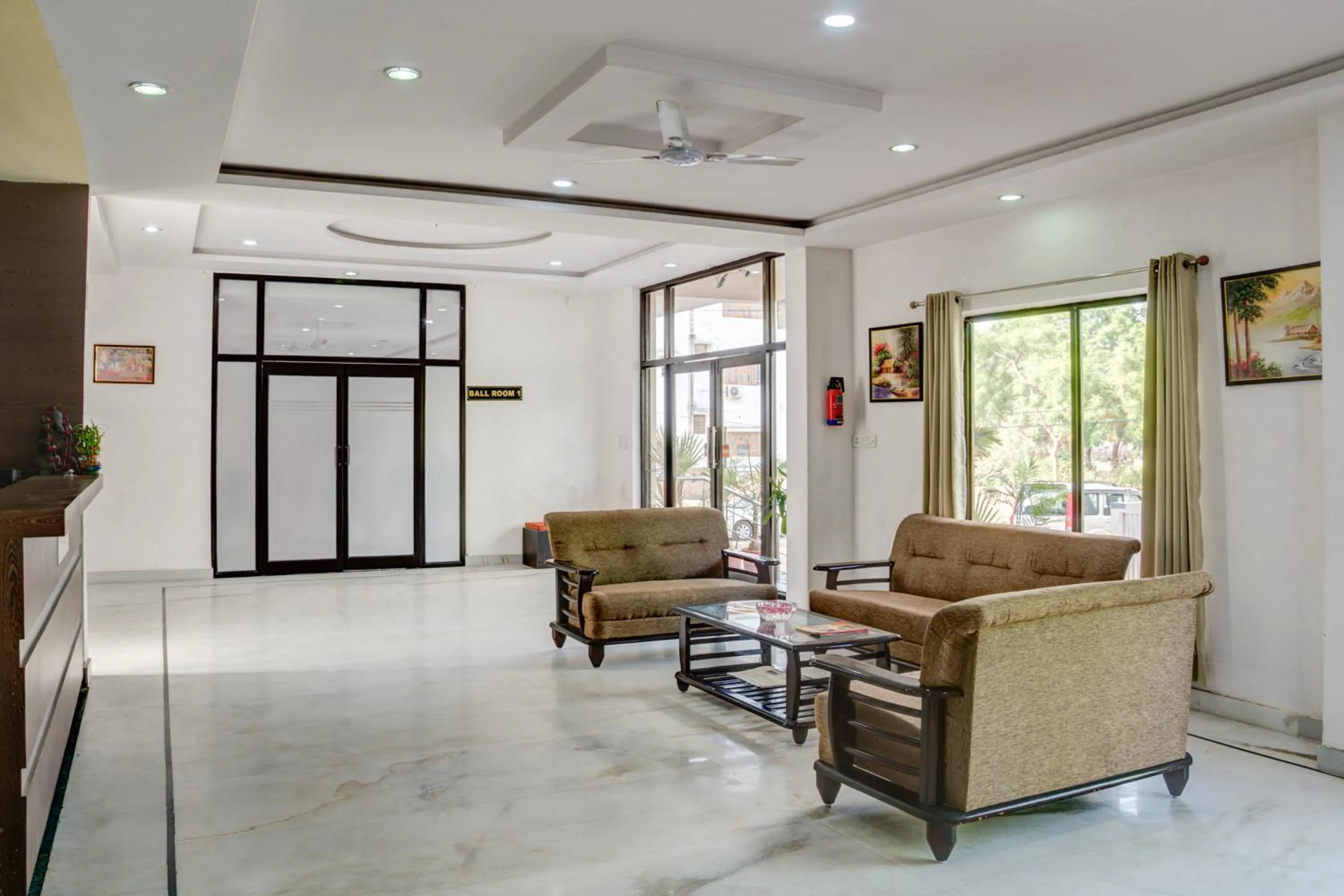 Lobby or reception in The Park Classic Udaipur