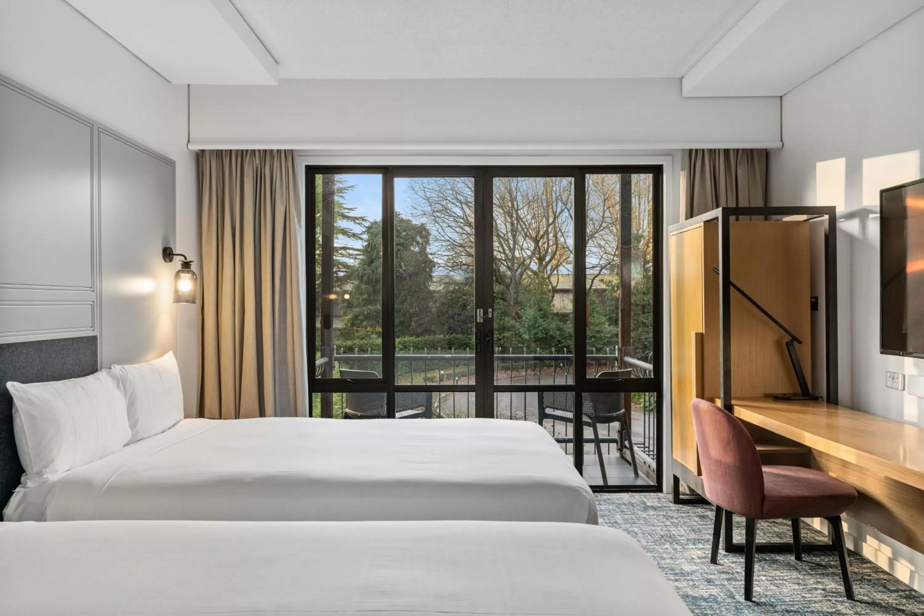 View (from property/room), Bed in Chateau On The Park - Christchurch, A Doubletree By Hilton