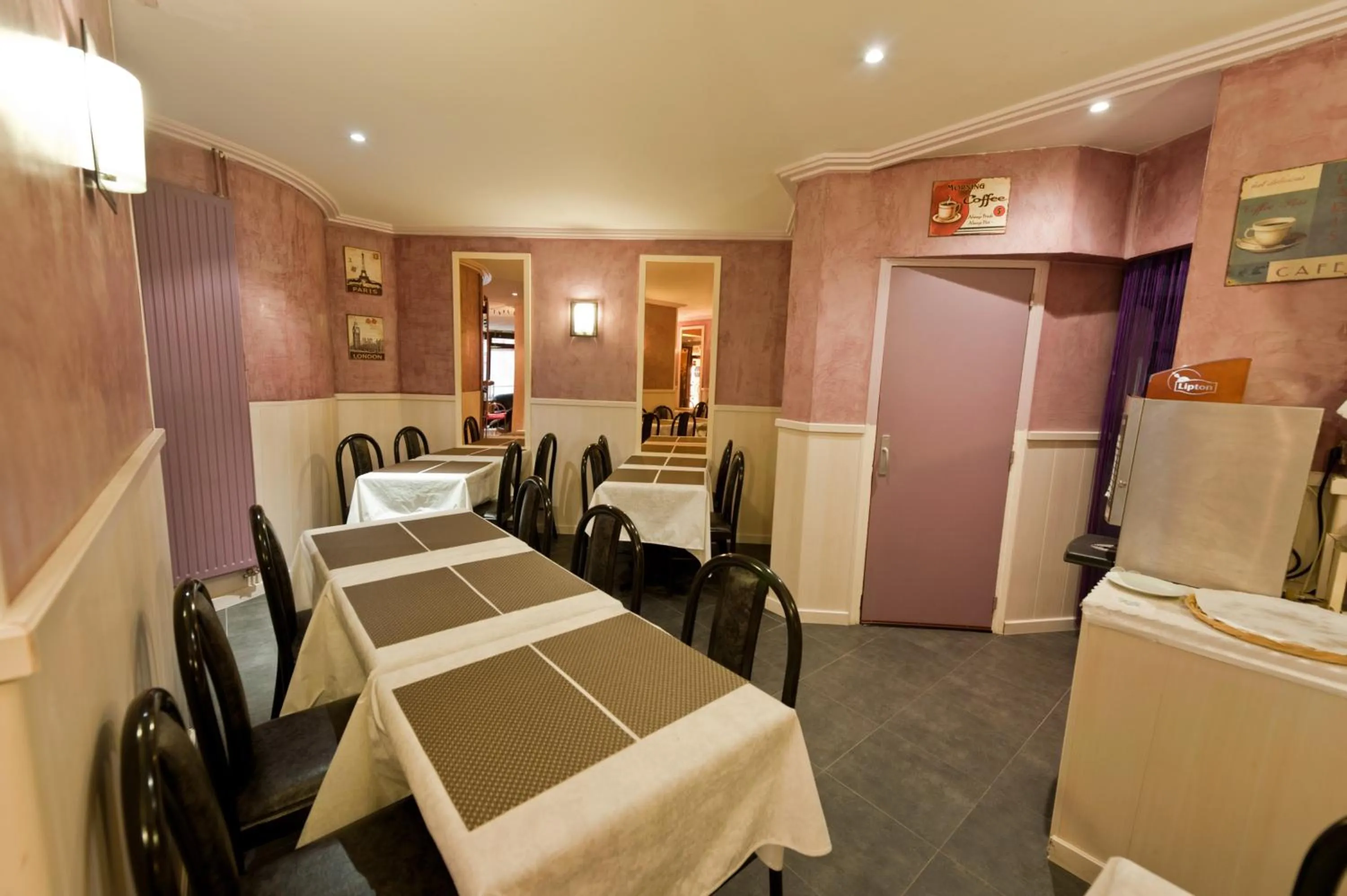 Breakfast in Hotel Royal Bergère