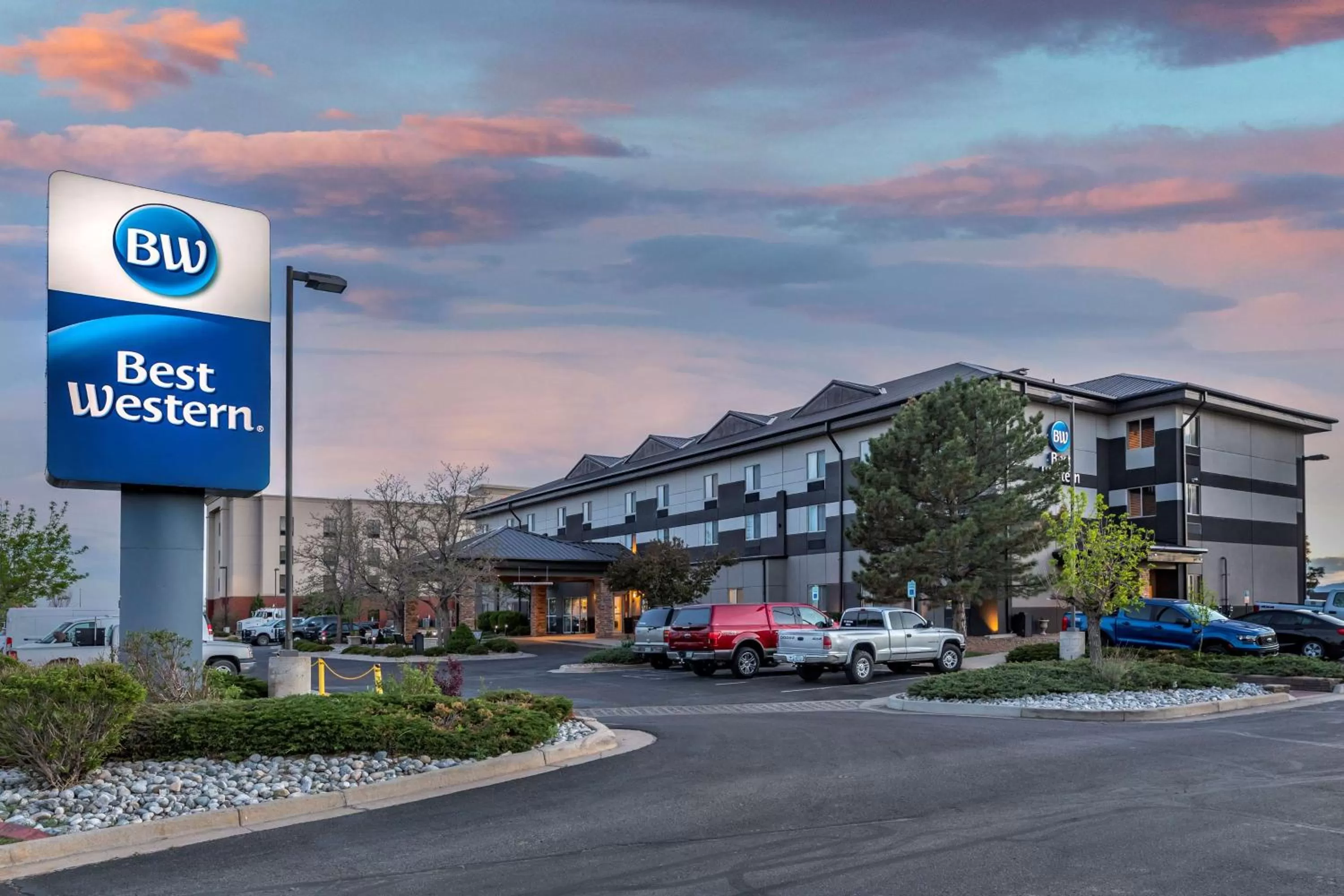 Property building in Best Western Brighton Inn