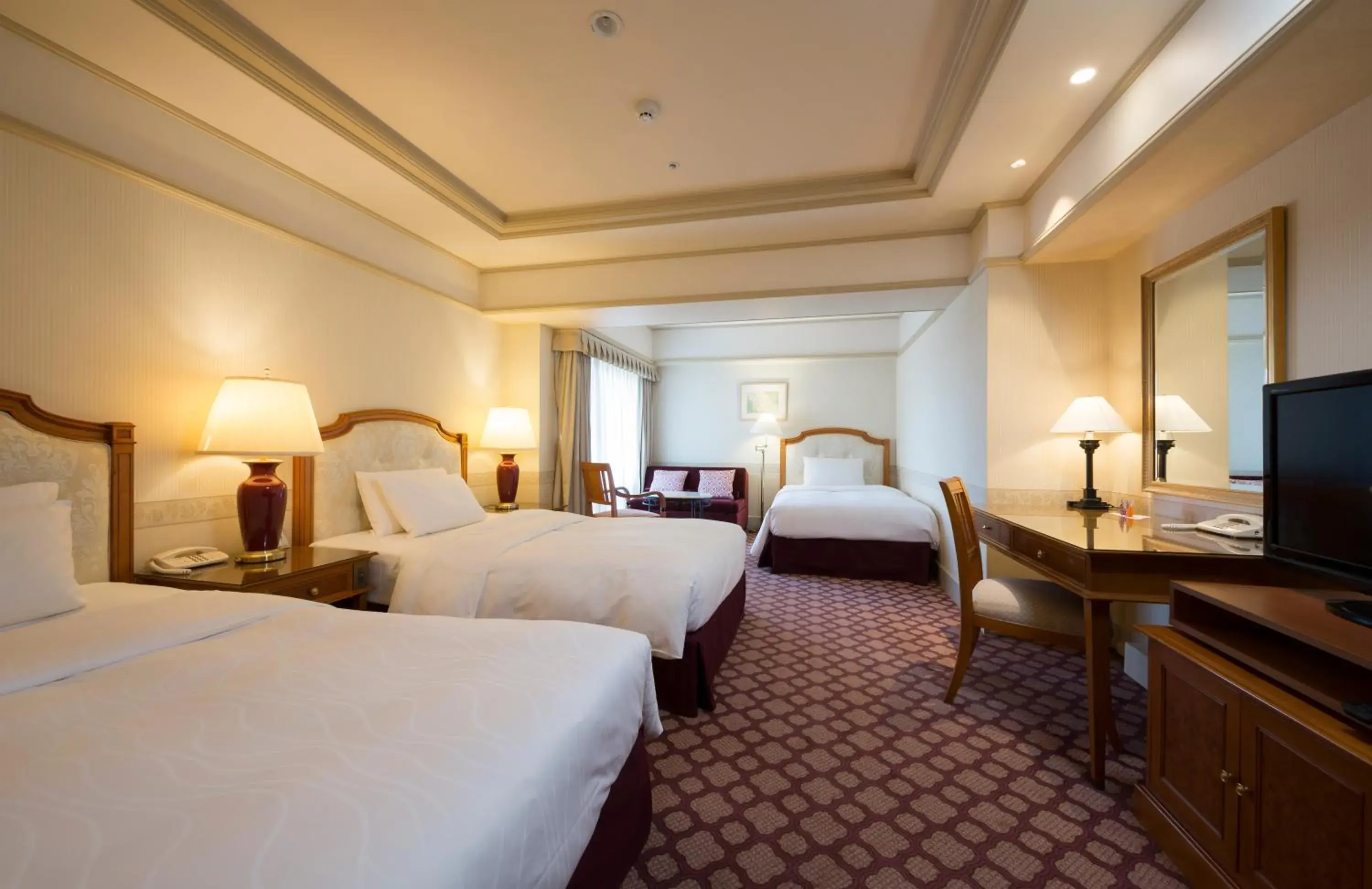 Premium Triple Room with City View - Non-Smoking in Hotel Nikko Princess Kyoto Premium Triple Room with City View - Non-Smoking in Hotel Nikko Princess Kyoto