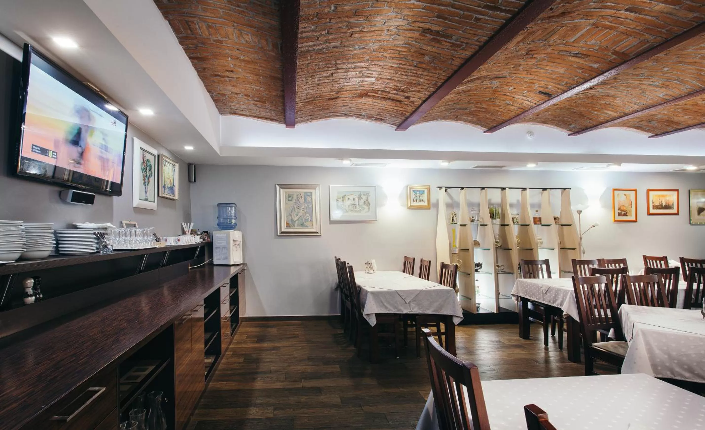 Restaurant/places to eat in Hotel Villa Milas