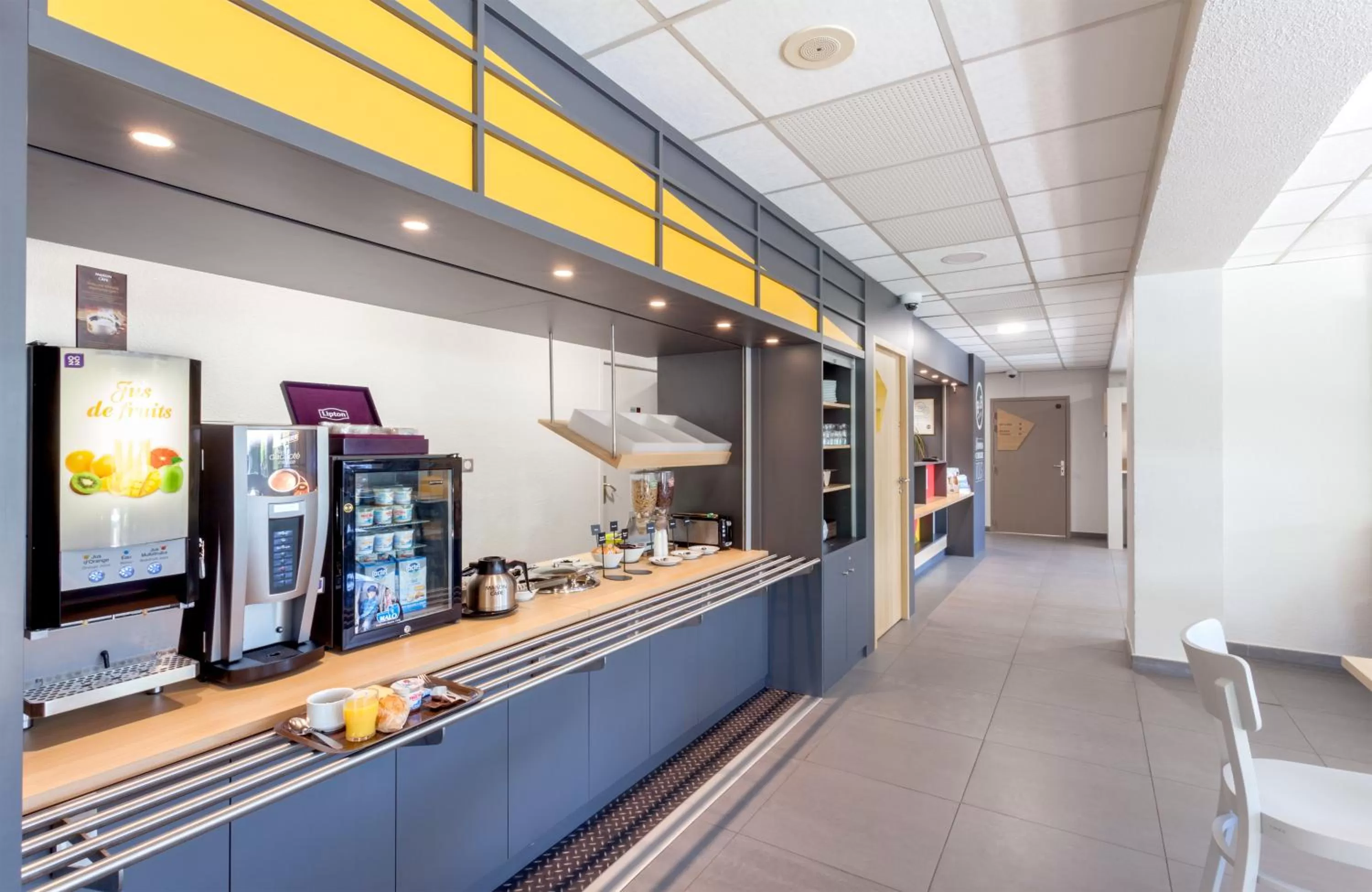 Buffet breakfast in B&B HOTEL CHAMBERY La Cassine