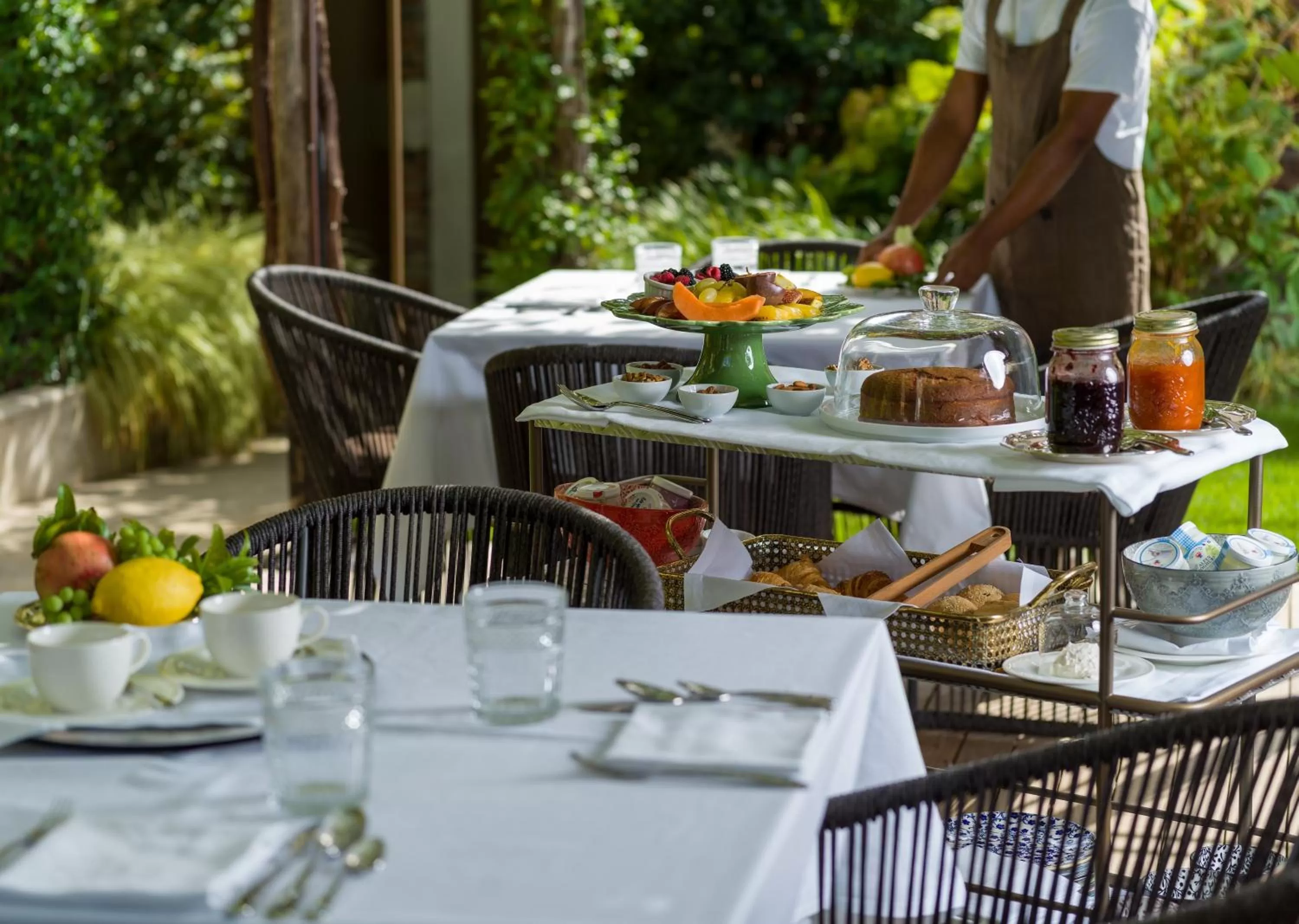Breakfast in Madama Garden Retreat