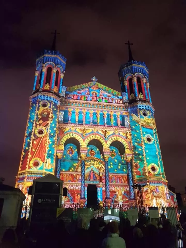 Property Building in Calme chambre Maya