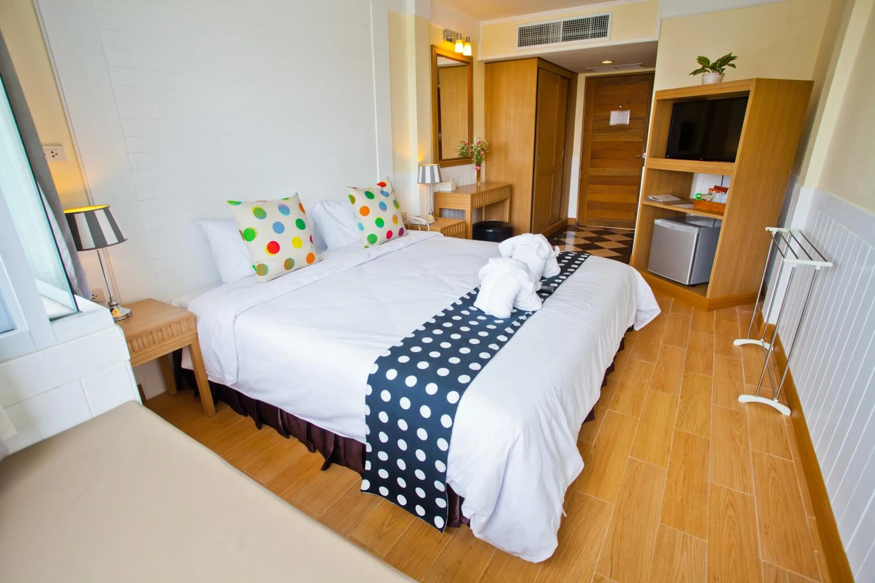 Photo of the whole room, Bed in Paradise Hotel Udonthani