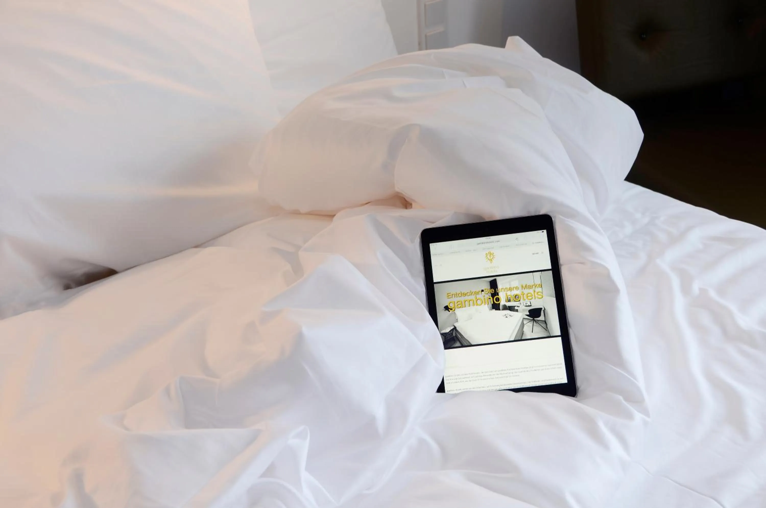 Decorative detail, Bed in gambino hotel CINCINNATI