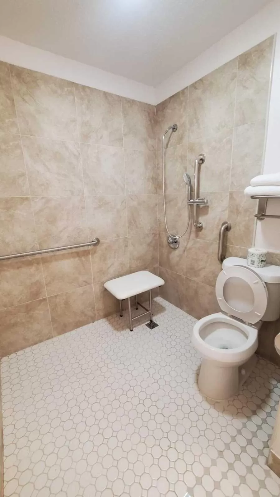 Bathroom in Studio 6 Branson West MO Silver Dollar City