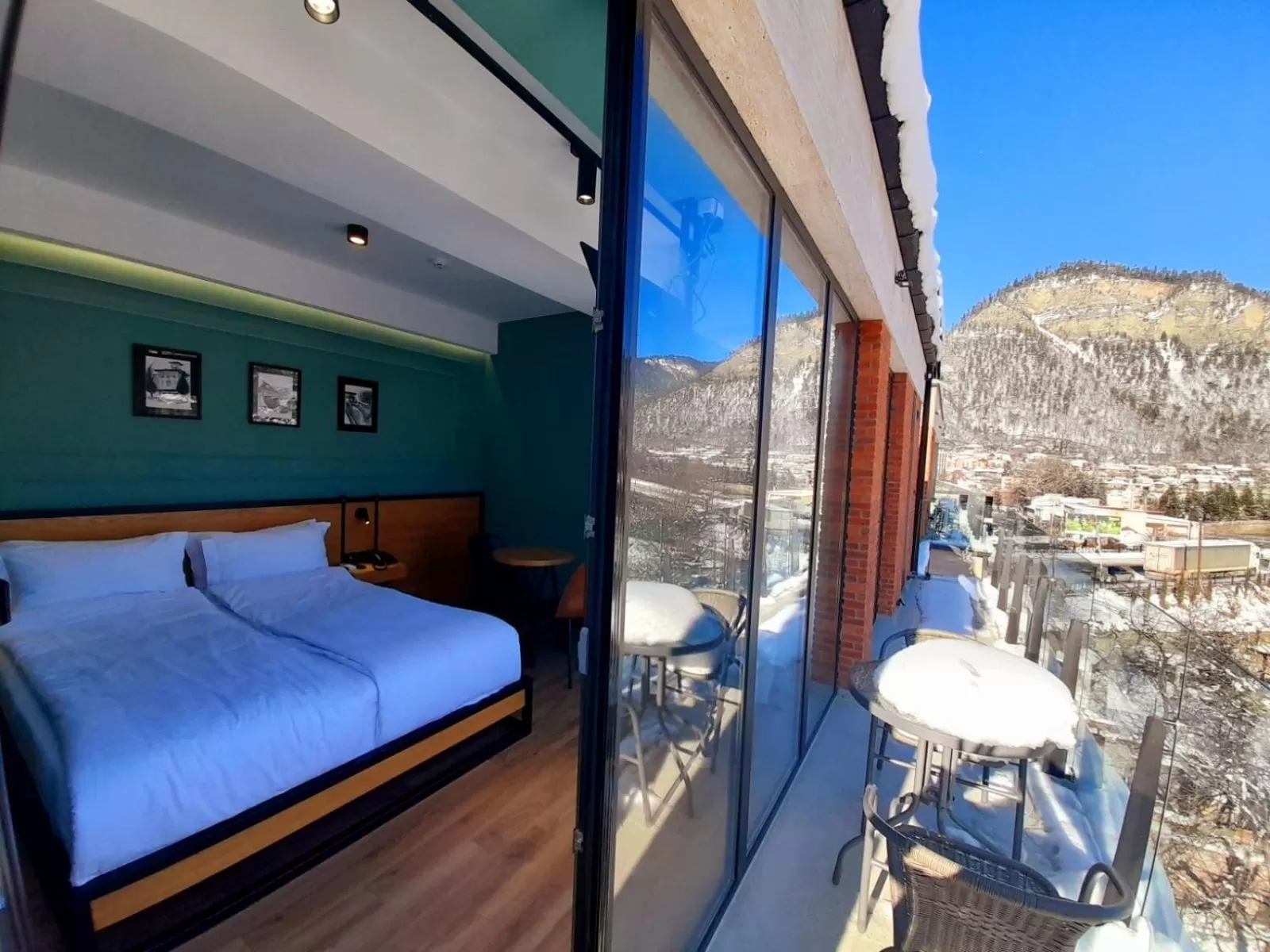 bunk bed in Borjomi Bridge Hotel