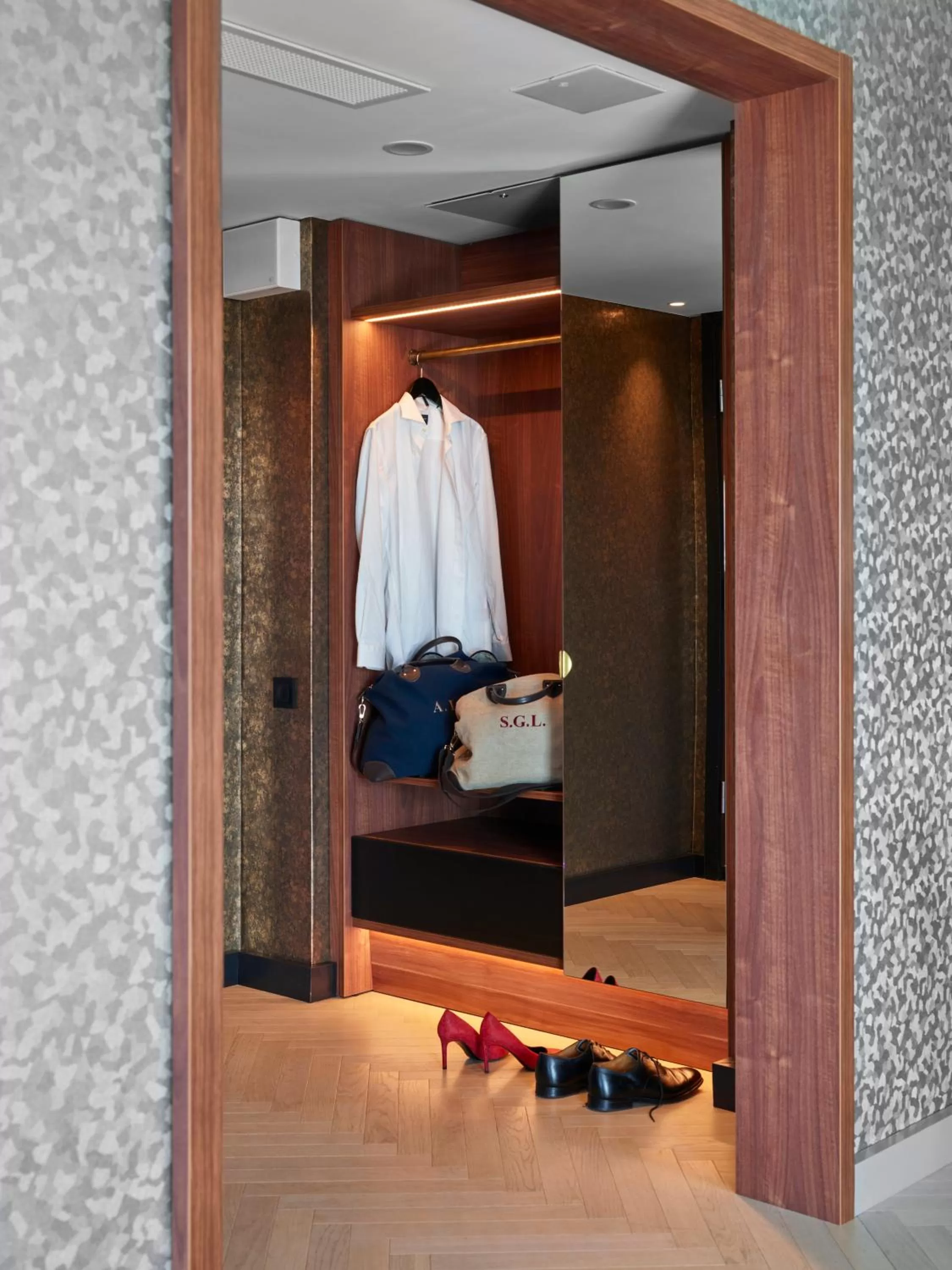 wardrobe in Radisson Blu Caledonien Hotel, Kristiansand