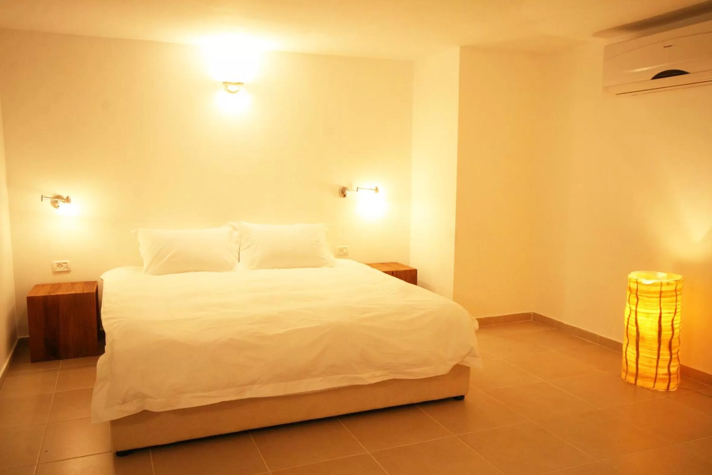 Bedroom, Bed in Above the Sea