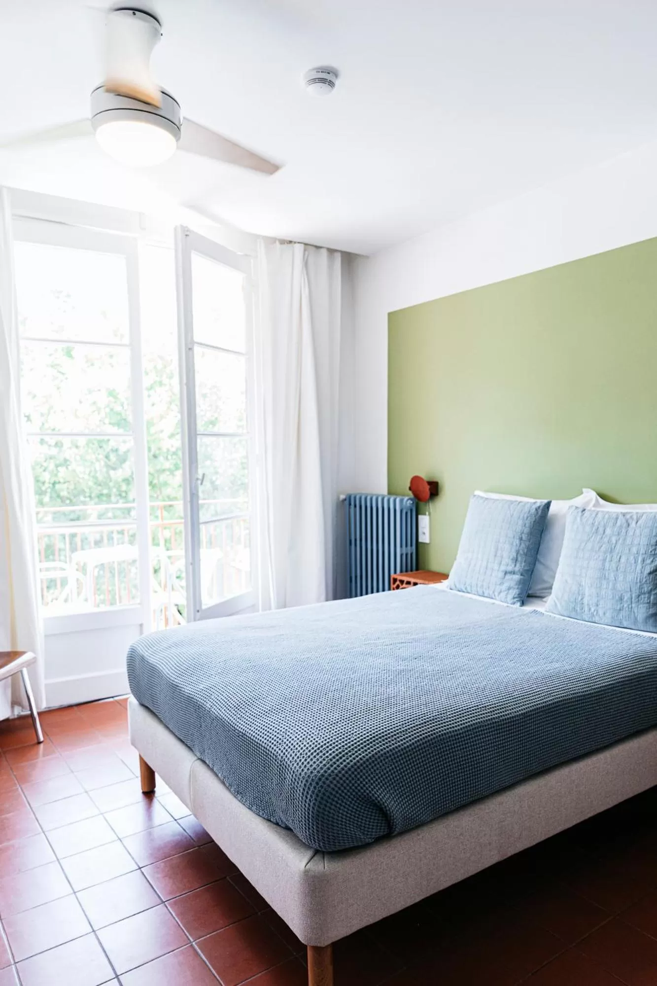 Bed in Hôtel Voltaire