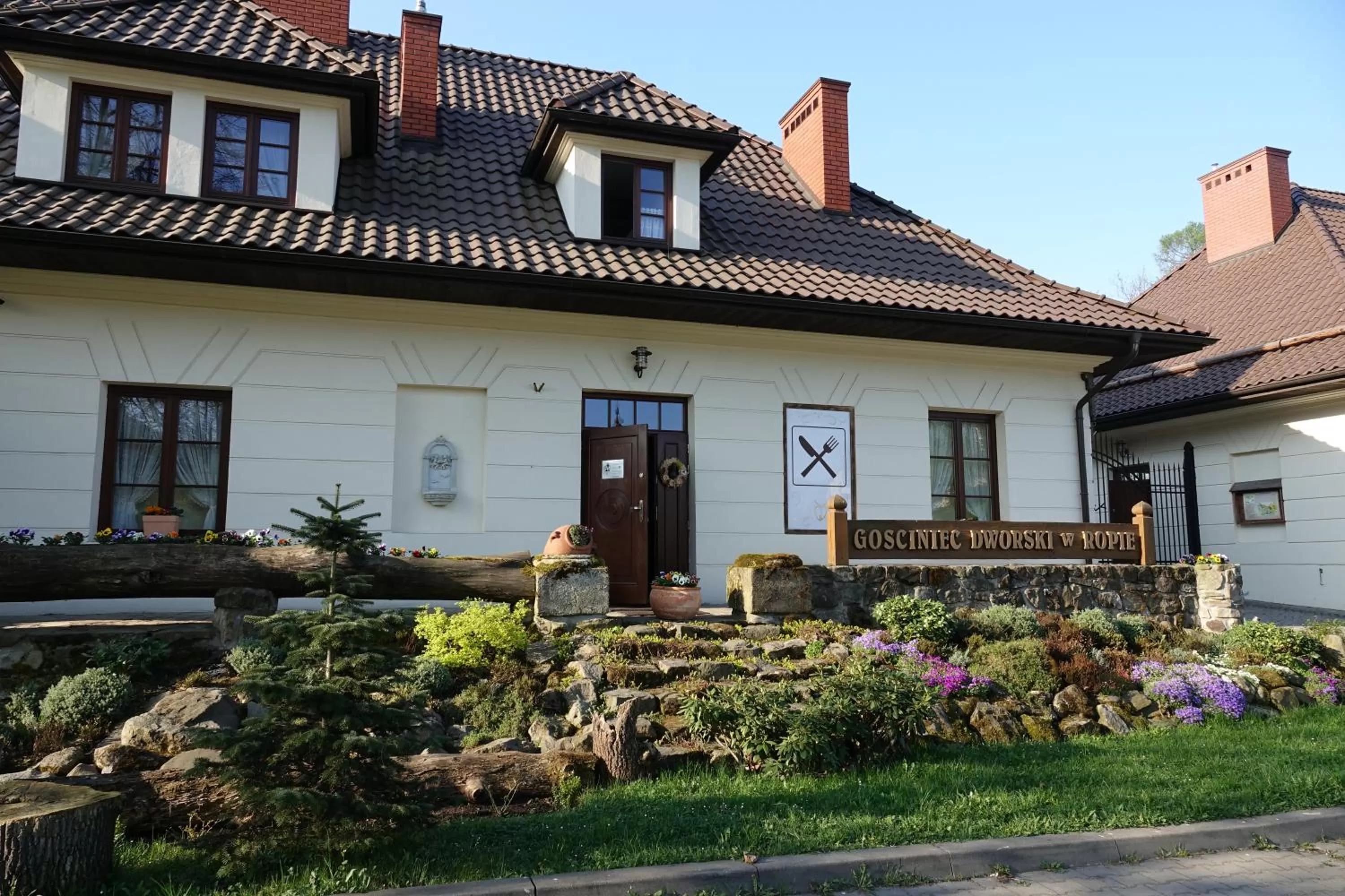 Property Building in Gościniec Dworski w Ropie