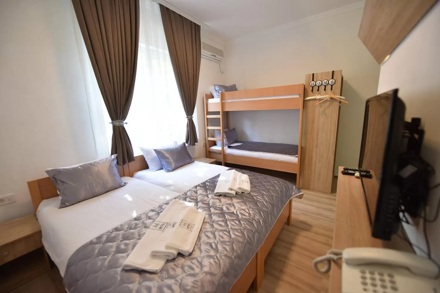 Bed in Villa Nina Hotel & Lounge bar