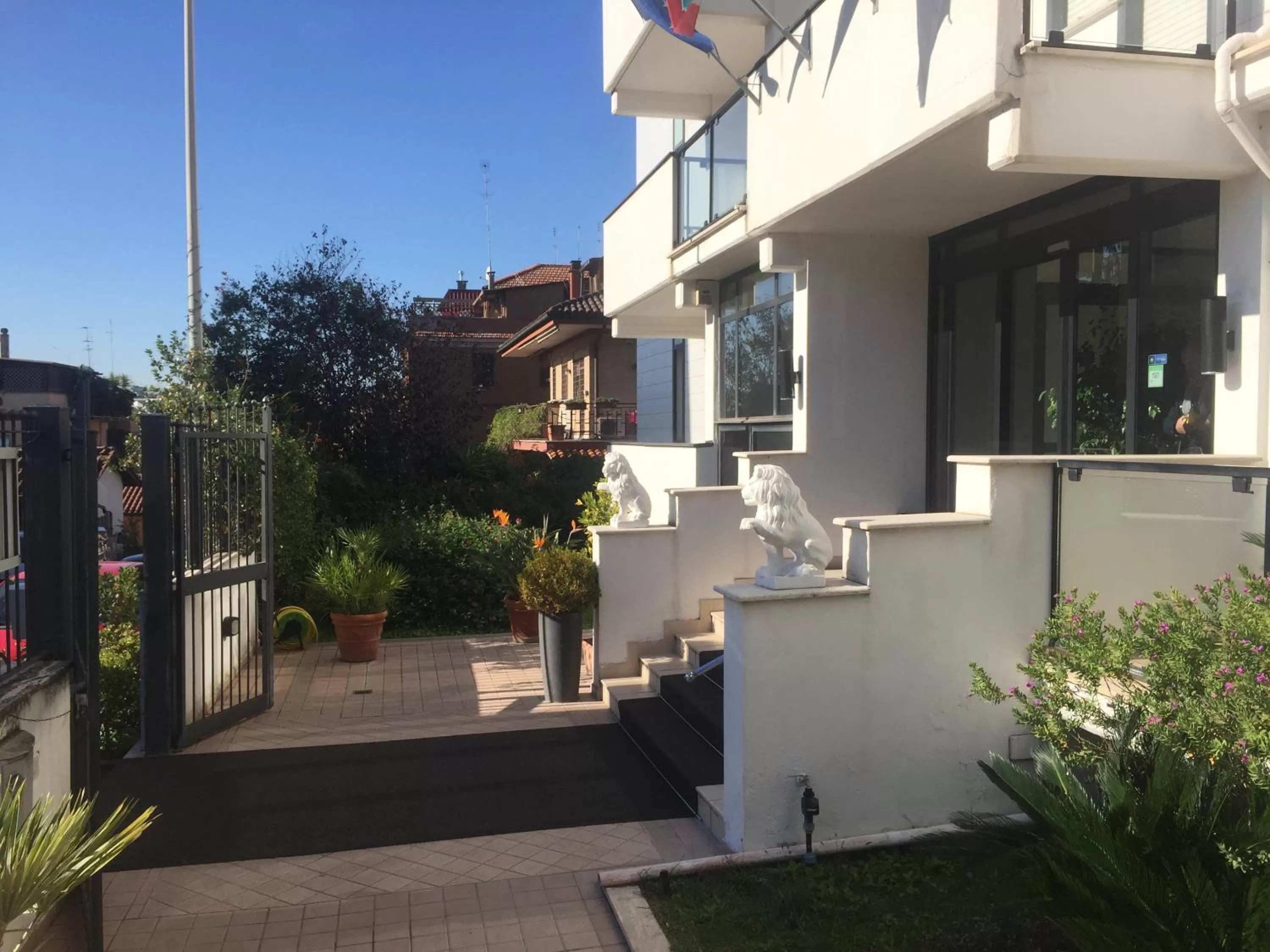 Facade/entrance in Hotel Sisto V