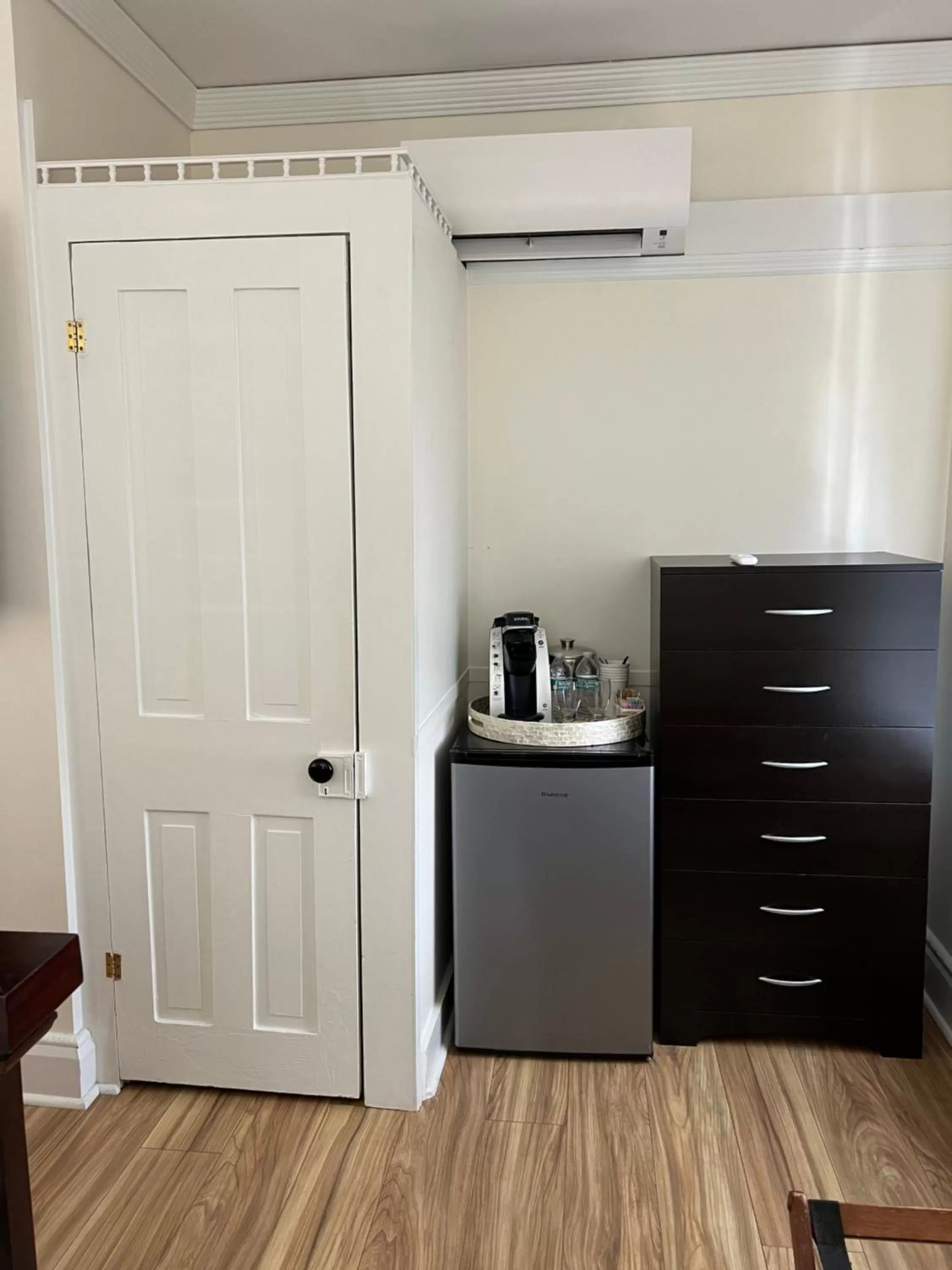 Coffee/tea facilities, Kitchen/Kitchenette in Elaine's Cape May Boutique Hotel