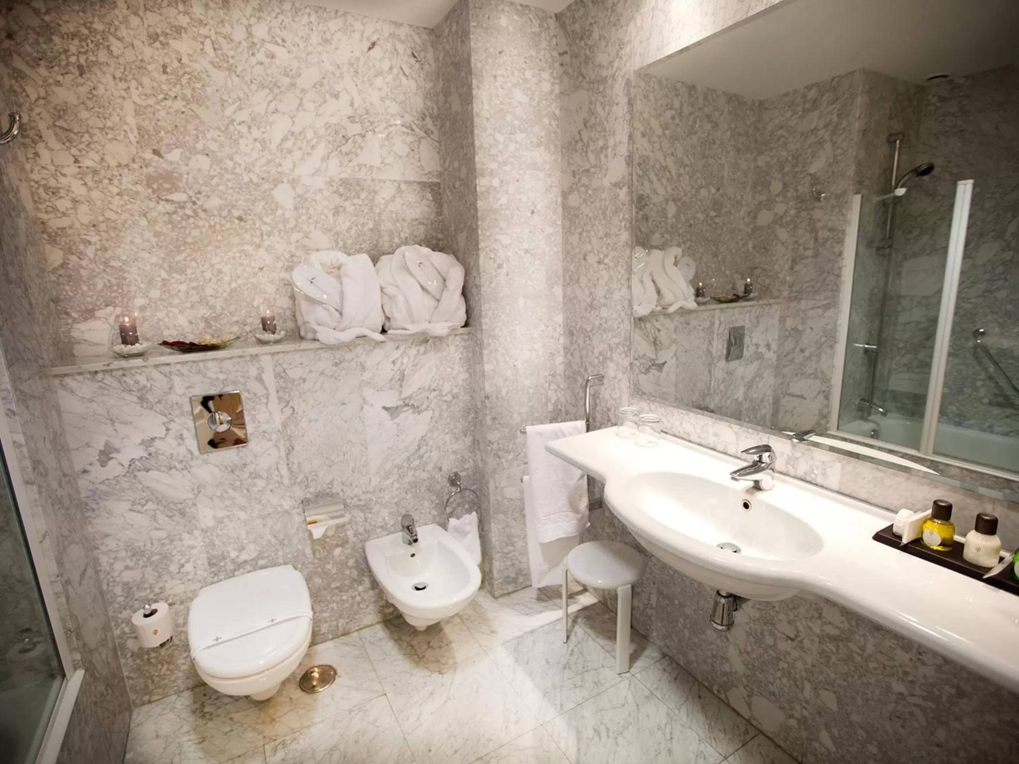 Decorative detail in Hotel Alfonso VIII