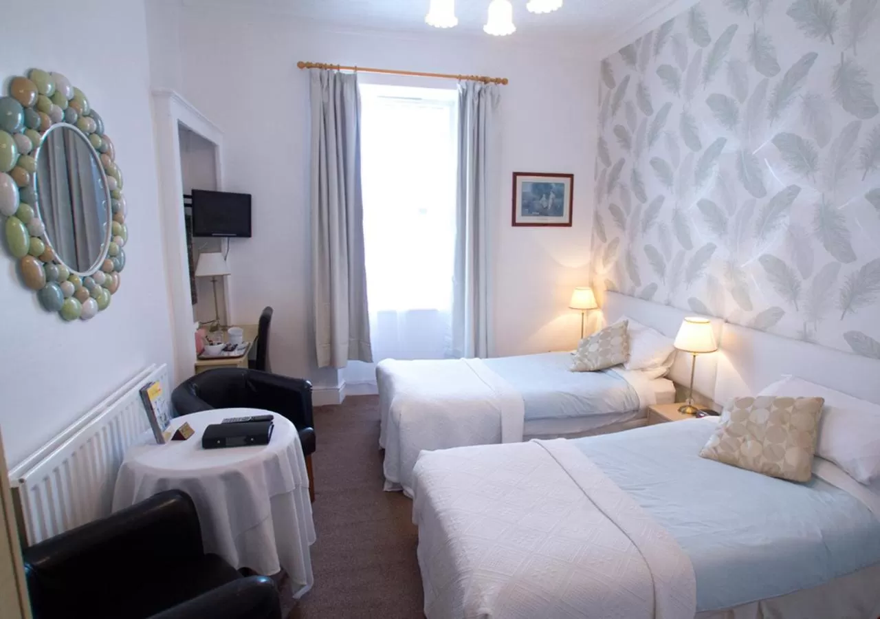 Photo of the whole room, Bed in The Clovelly