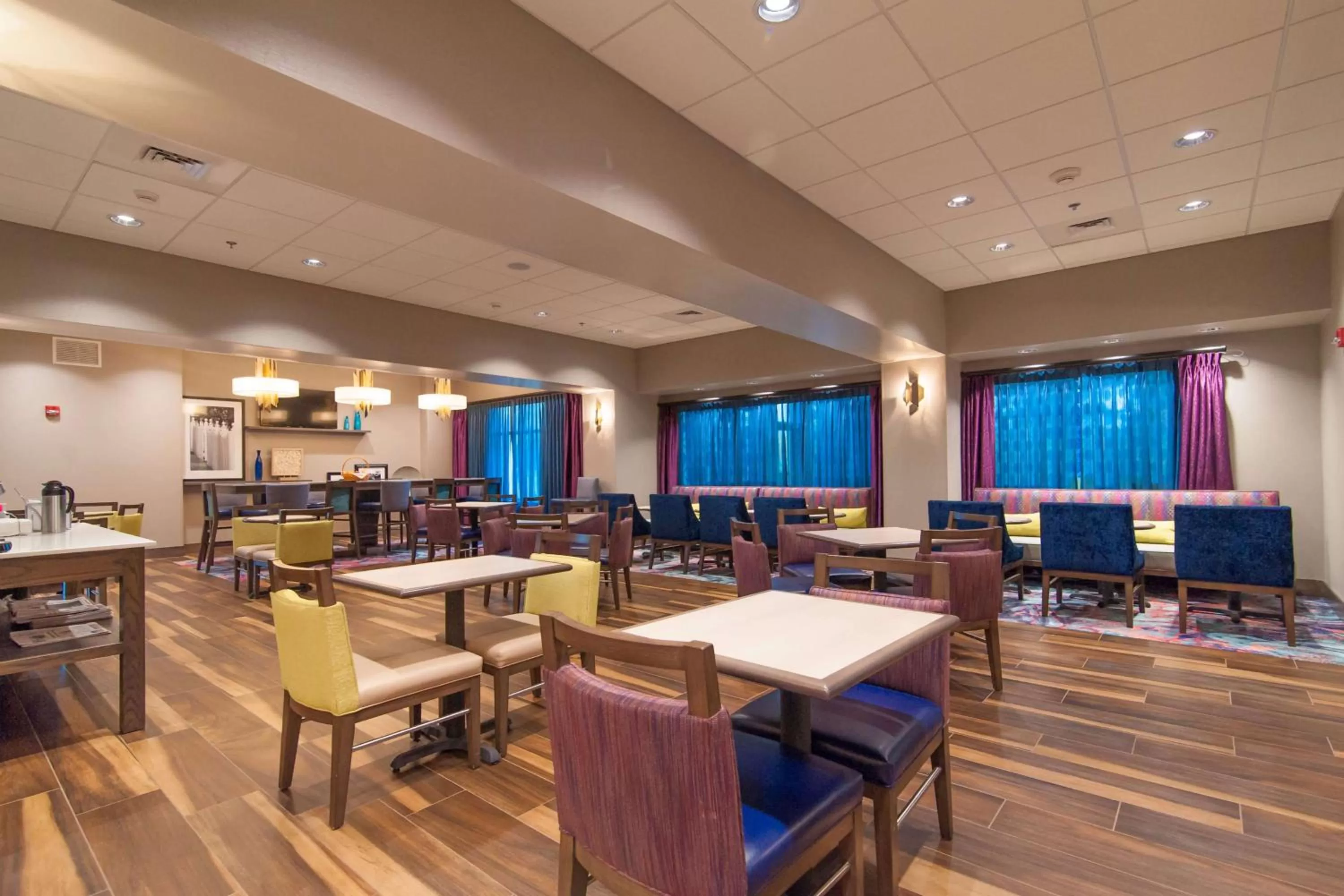 Restaurant/places to eat in Hampton Inn Norwich