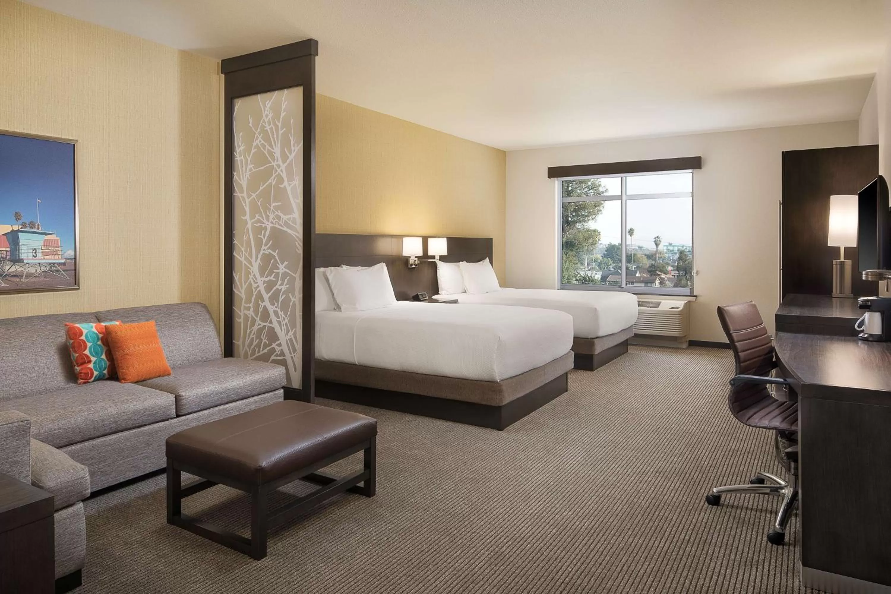 Photo of the whole room, Bed in Hyatt Place Santa Cruz