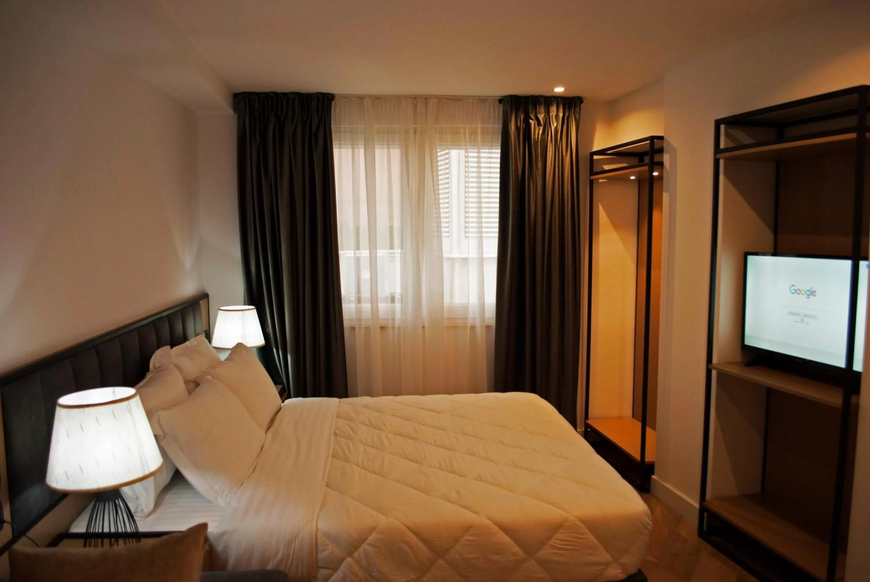 Bedroom, Bed in Prime Hotel