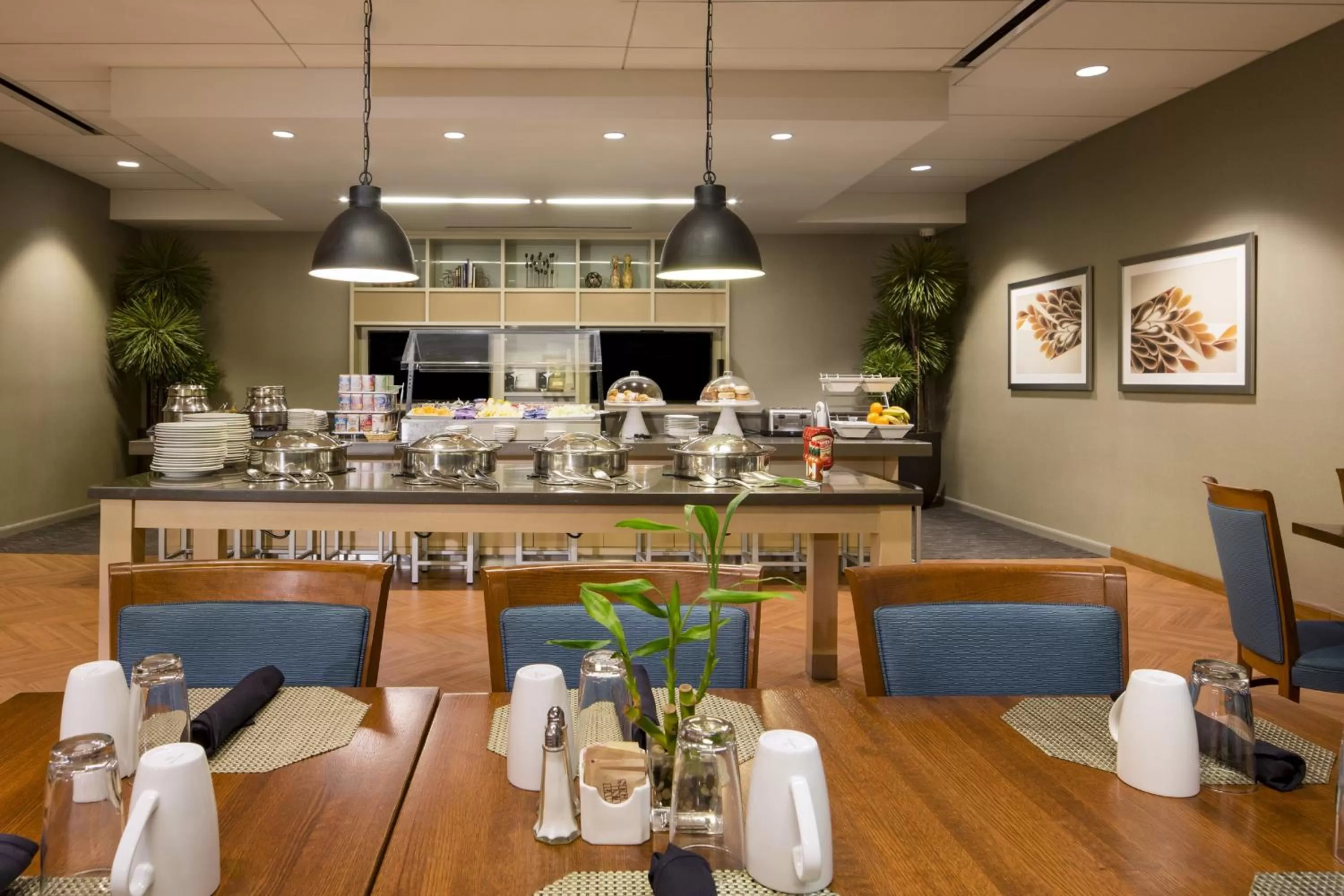 Restaurant/places to eat in Holiday Inn Columbia East-Jessup by IHG