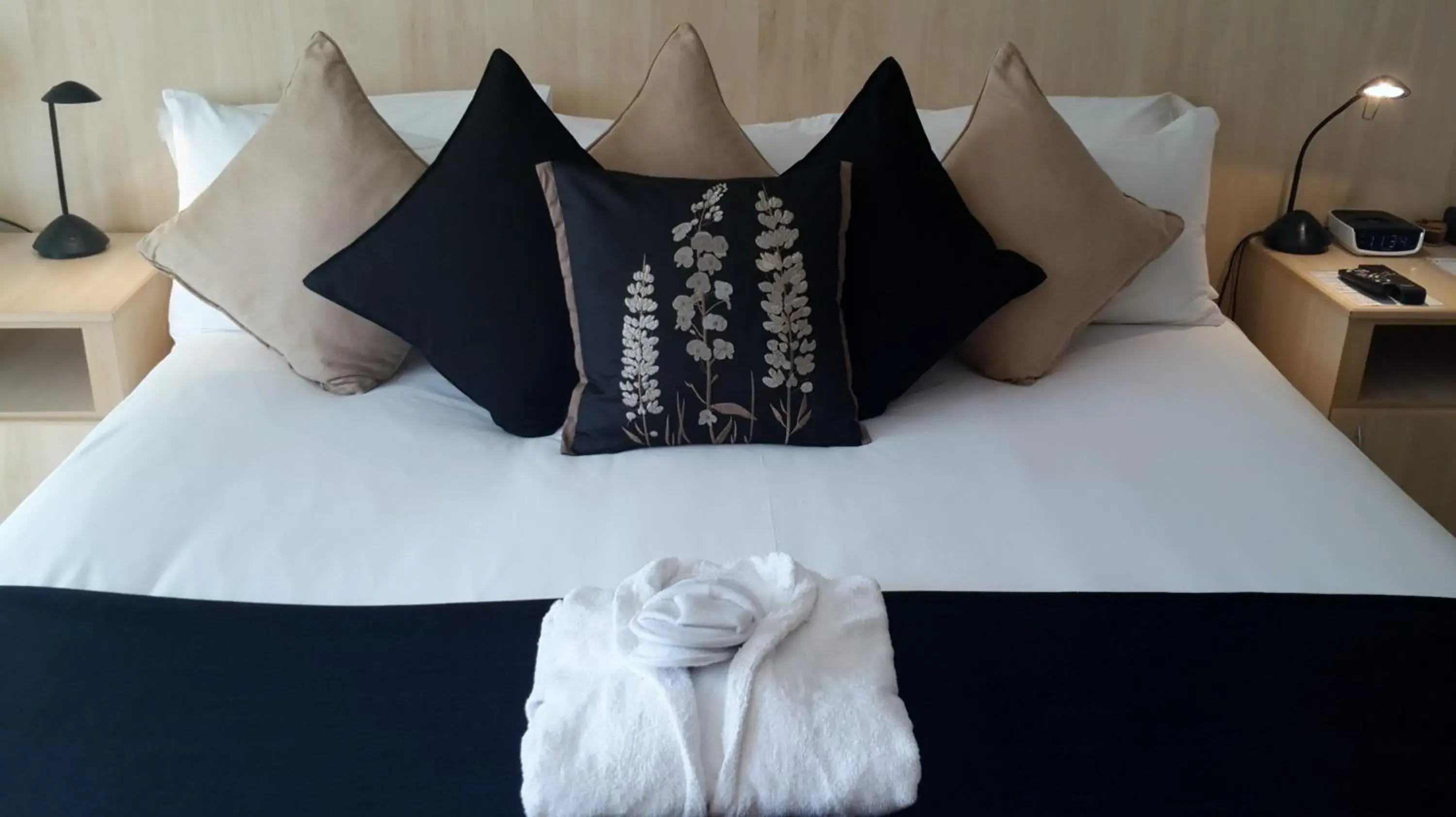 Luxury Double or Twin Room with Kitchenette - single occupancy in Riversong Guest House Luxury Double or Twin Room with Kitchenette - single occupancy in Riversong Guest House