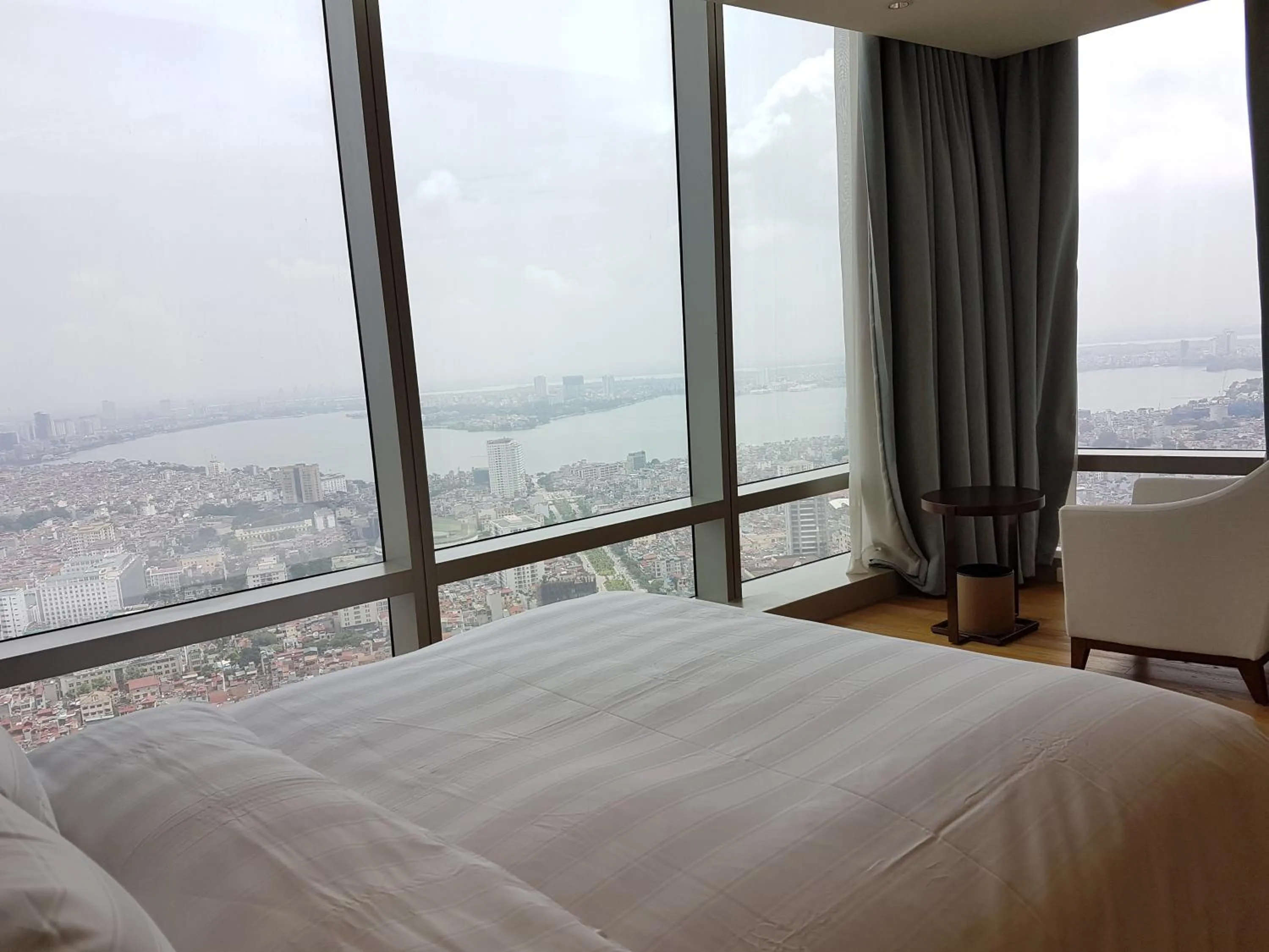 Bed in Lotte The Residence