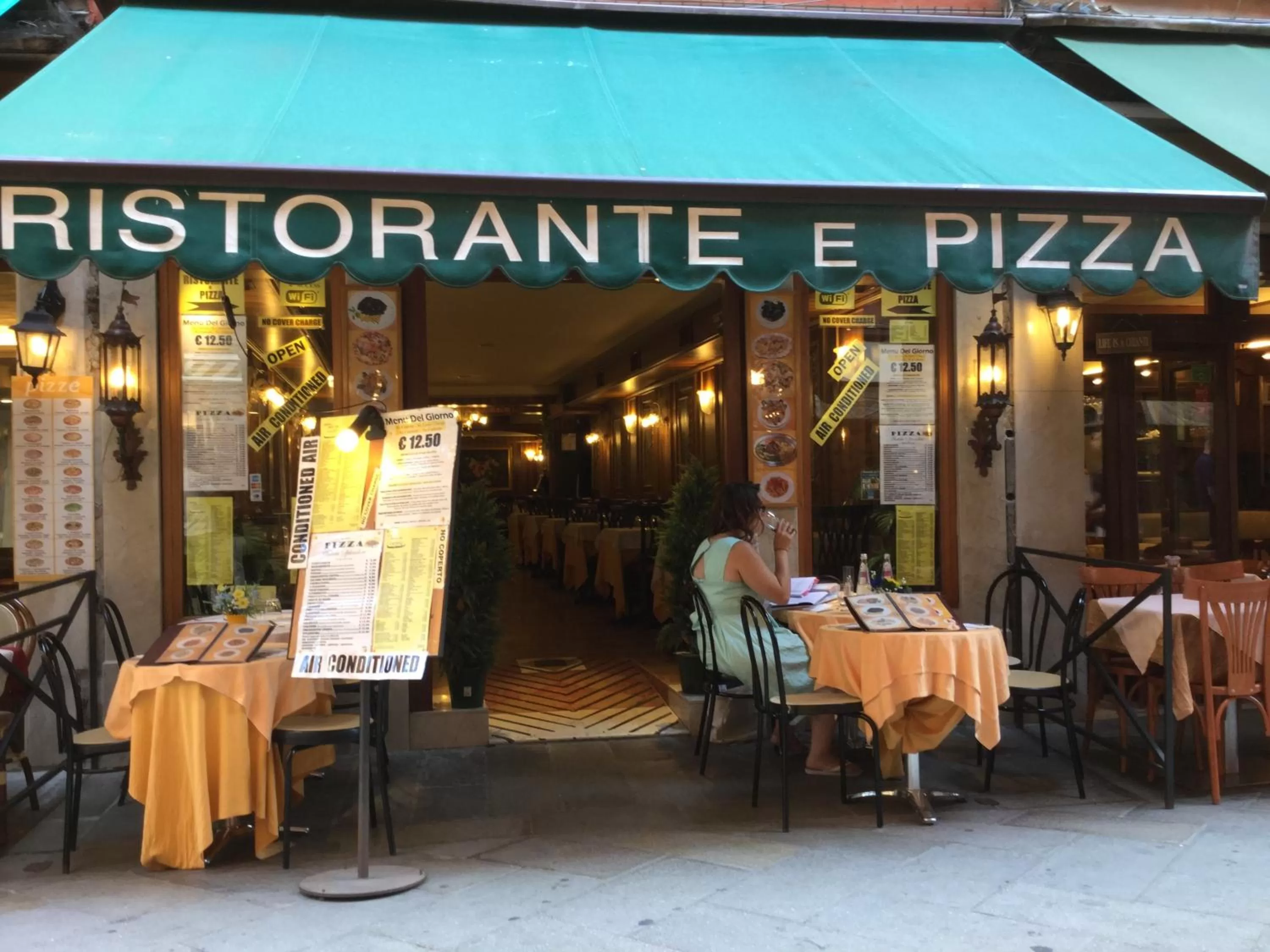 Restaurant/places to eat in Antico Panada